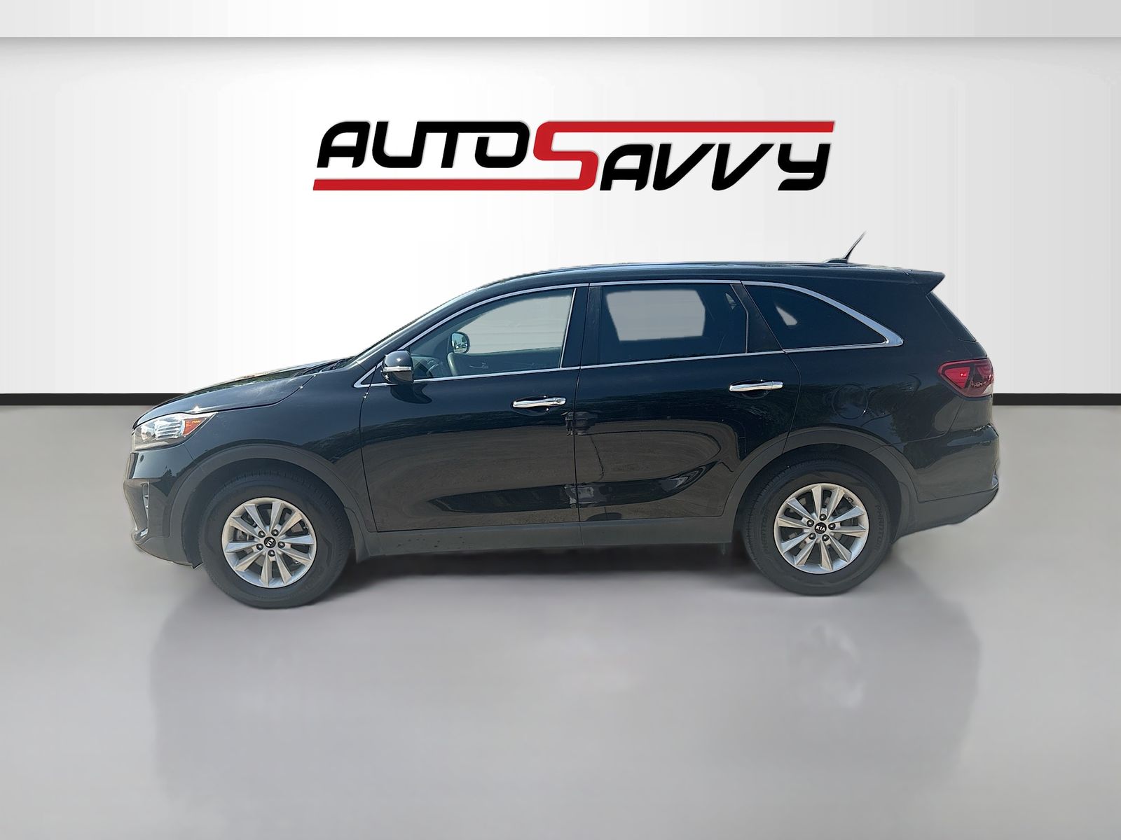 Used 2019 Black Kia LX image 4