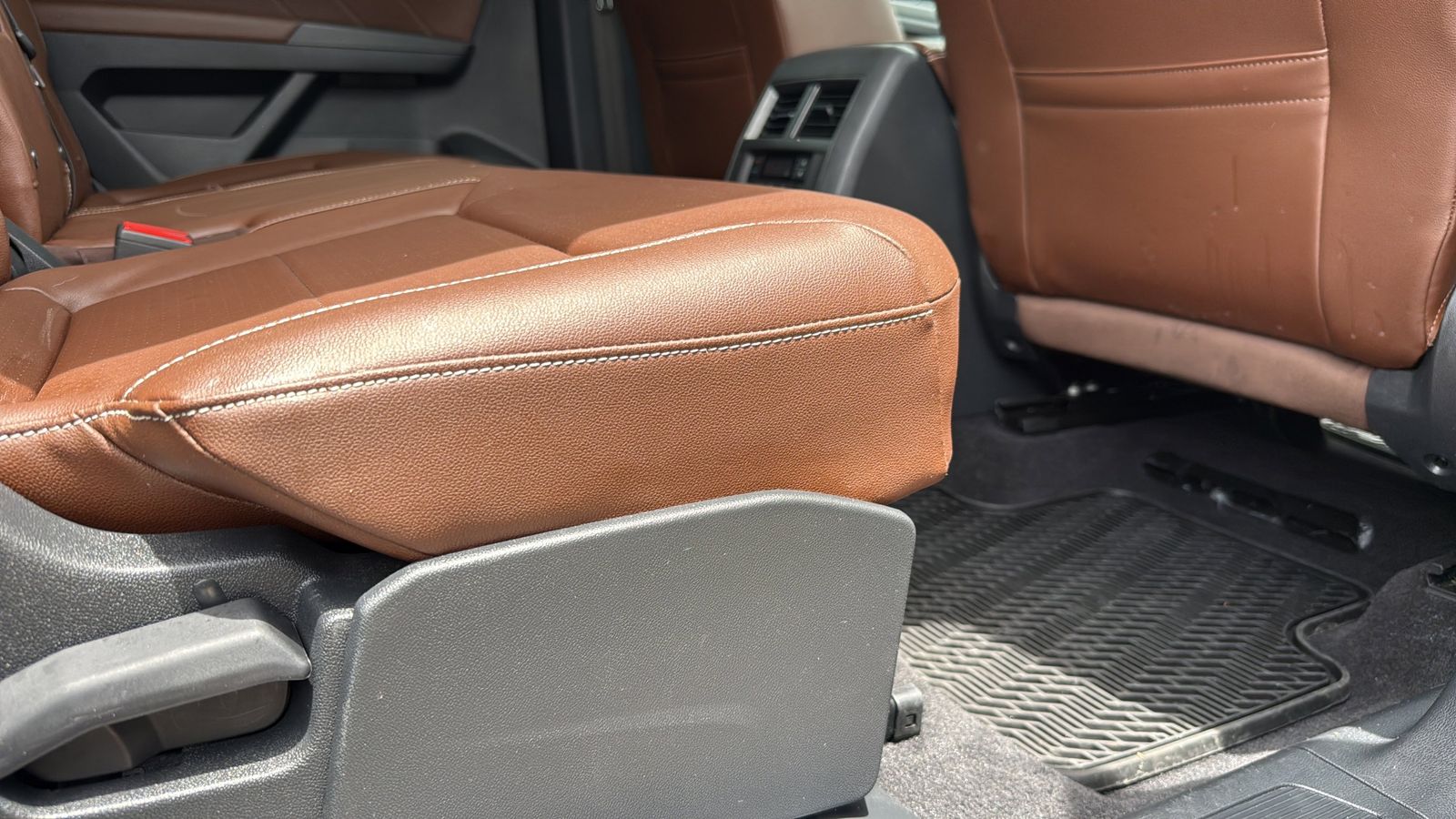 Used Car 2022 Volkswagen Atlas  2.0t Se W/technology For Sale Under $25,000 In Austin, Texas