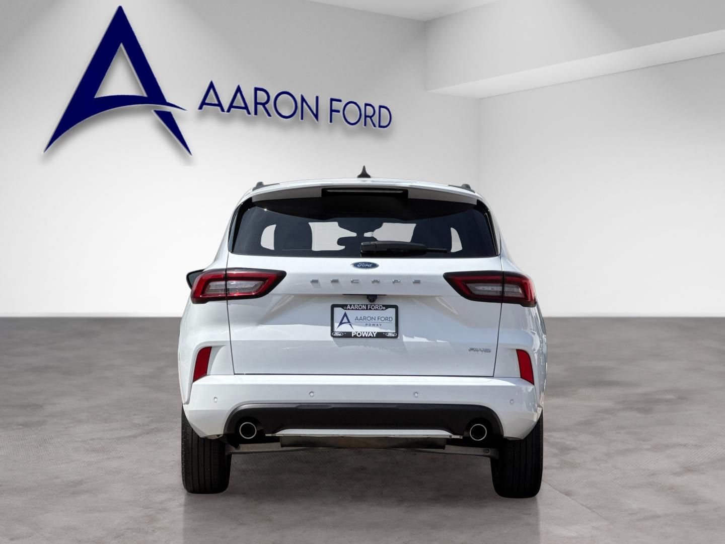 View vehicle photo 5