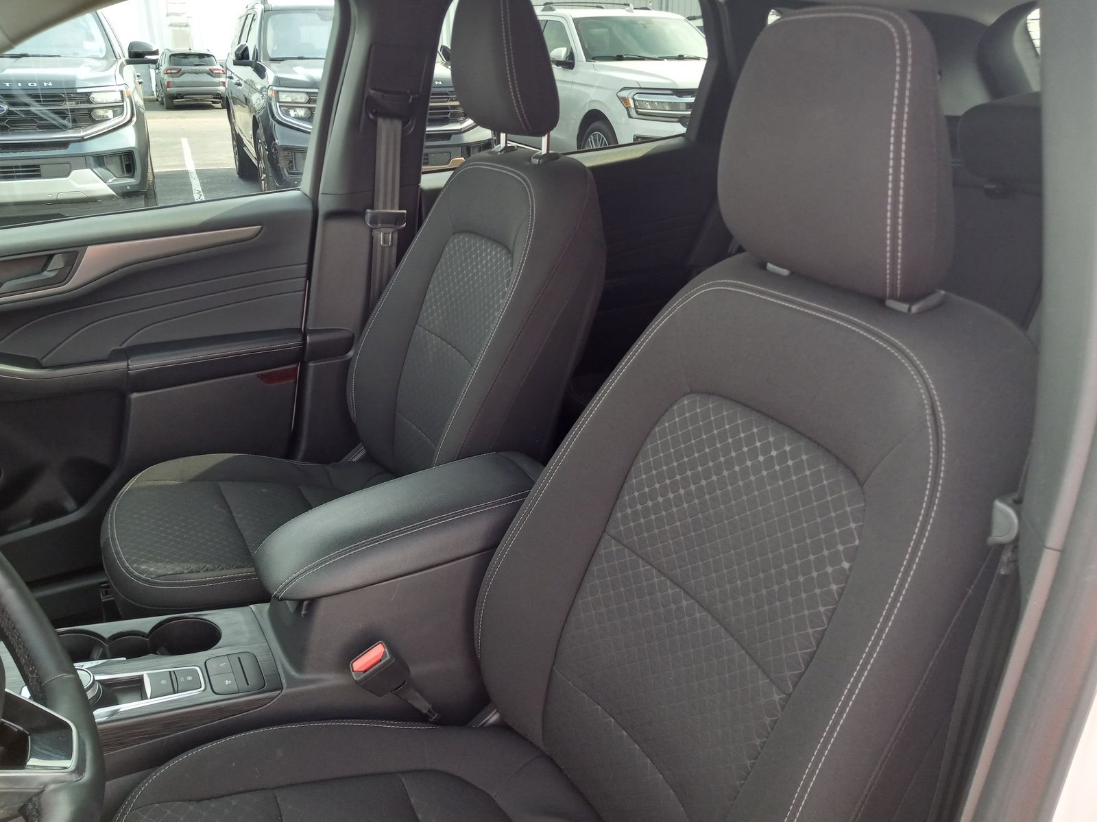 2024 Ford Escape image 14