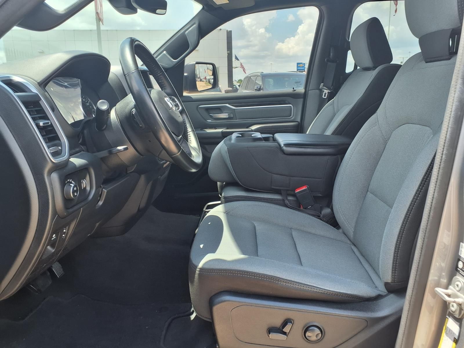 2022 Ram 1500 Big Horn/Lone Star Silver at EAG Ford Navasota