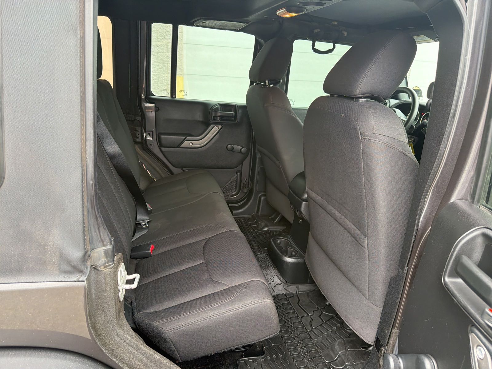 Used 2016 Crystal Metallic Jeep Unlimited Sport image 26