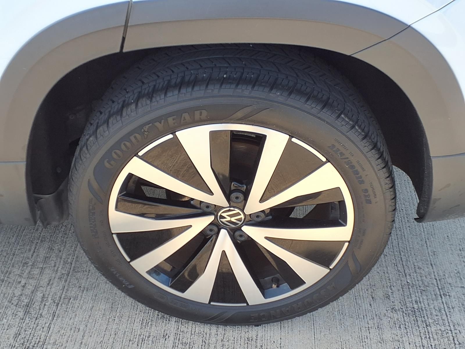 2022 Volkswagen Taos 1.5T SE  at DeMontrond Auto Country