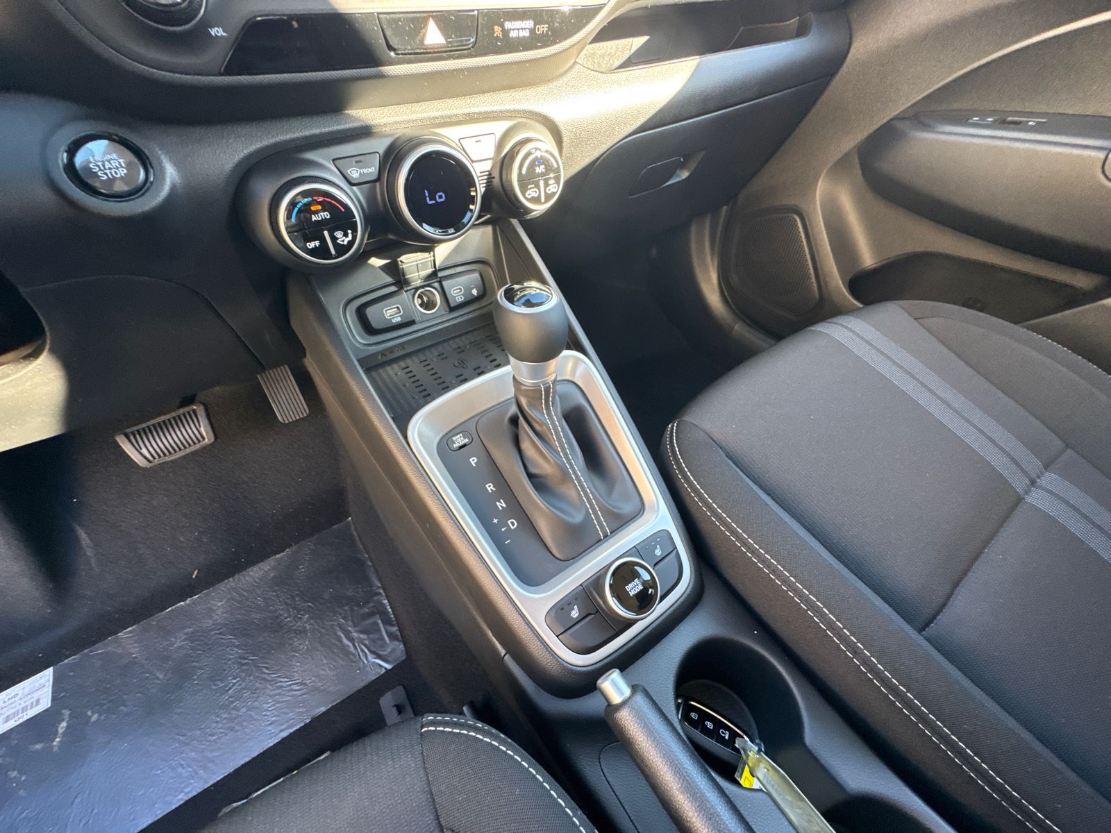 New 2026 Black Hyundai SEL image 32