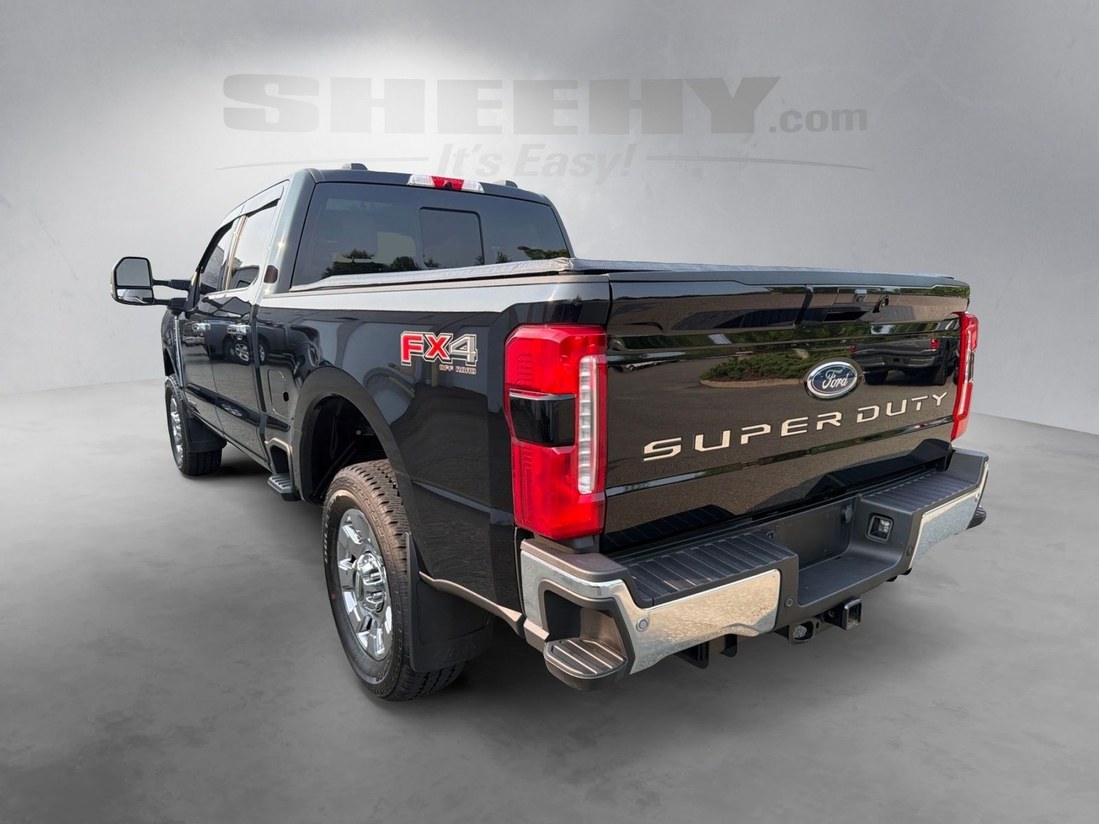 Certified Used 2025 Agate Black Metallic Ford Lariat image 12
