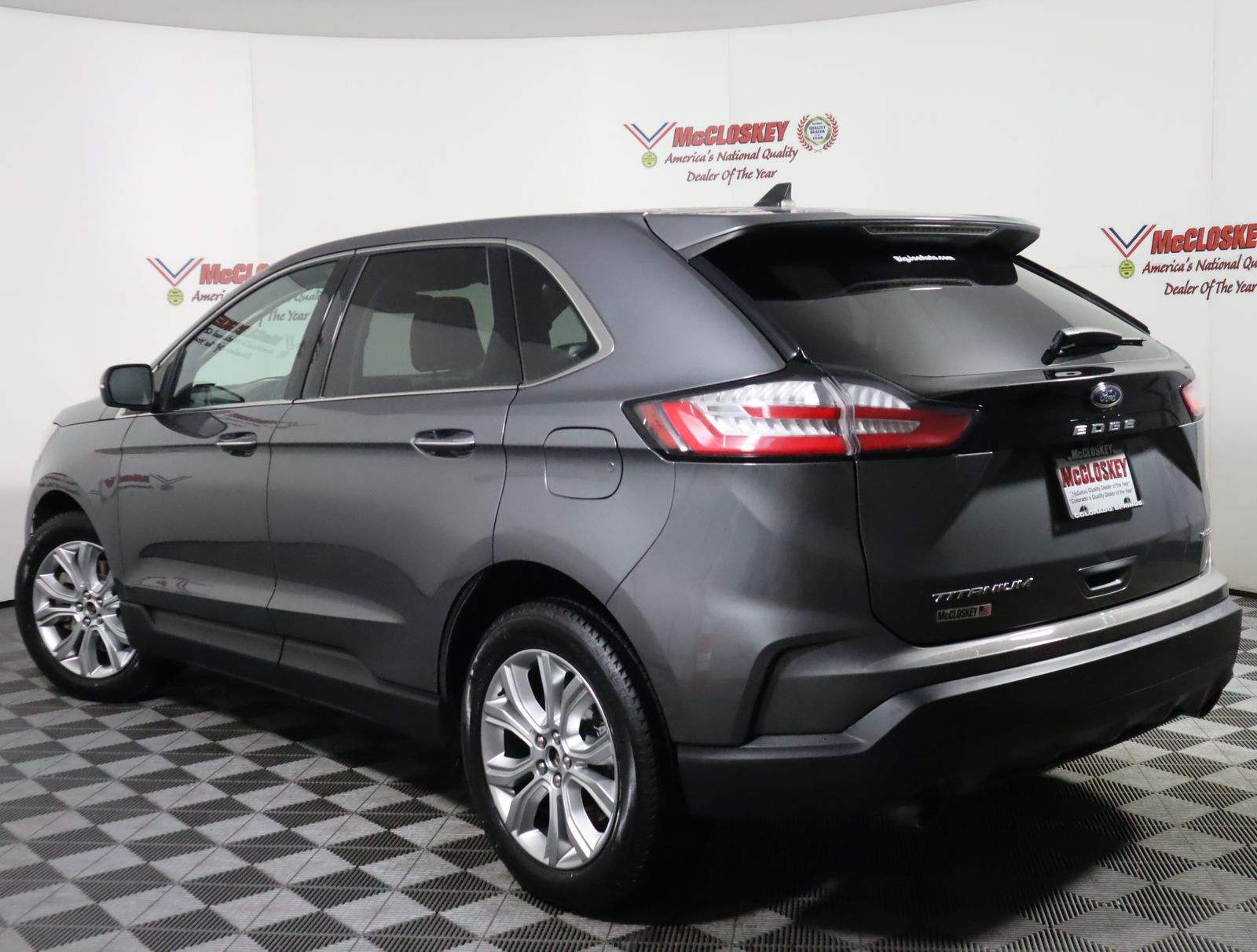2022 Ford Edge Titanium photo