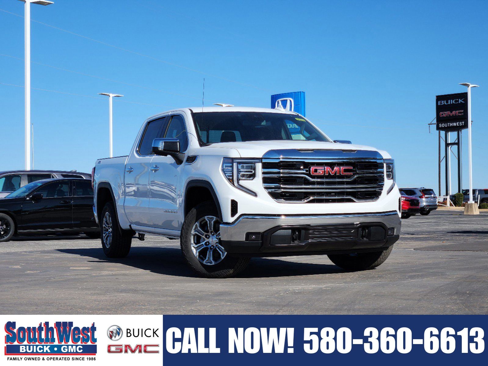 2025 GMC Sierra 1500 SLT 1