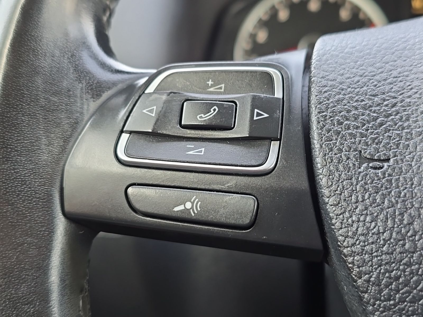 used 2014 Volkswagen Tiguan car, priced at $8,800