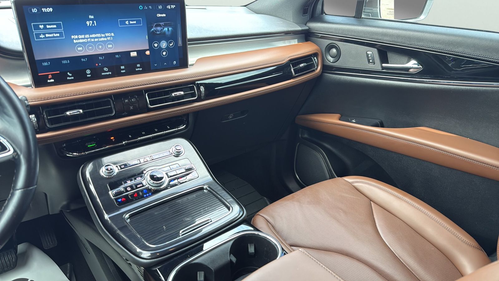Used Car 2023 Lincoln Nautilus  Reserve For Sale Under $40,000 In Austin, Texas