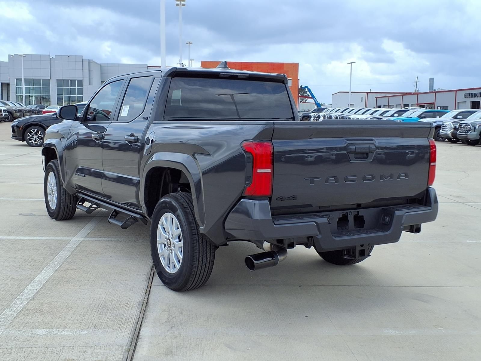2026 Toyota Tacoma SR5 - 1