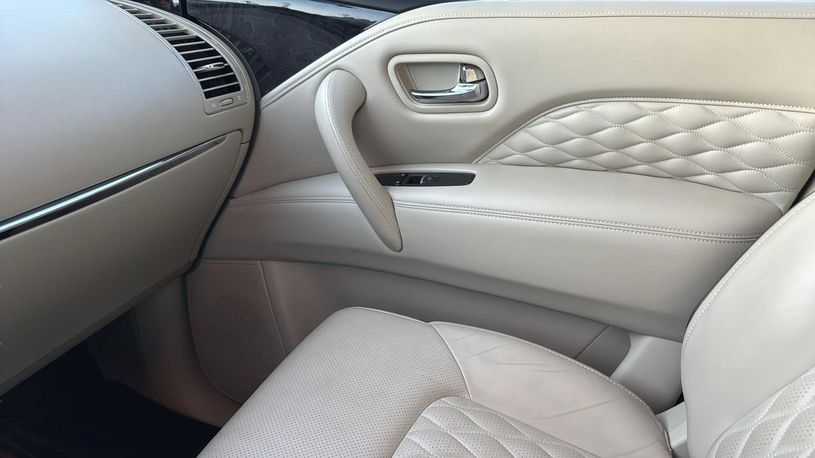 Used Car 2018 Infiniti Qx80  Base For Sale Under $30,000 In Austin, Texas