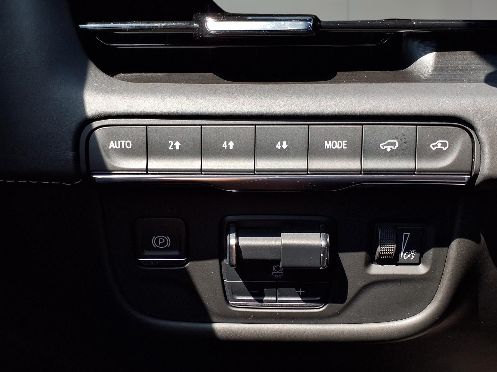 2022 Cadillac Escalade Sport Platinum White at Bayway Cadillac of The Woodlands