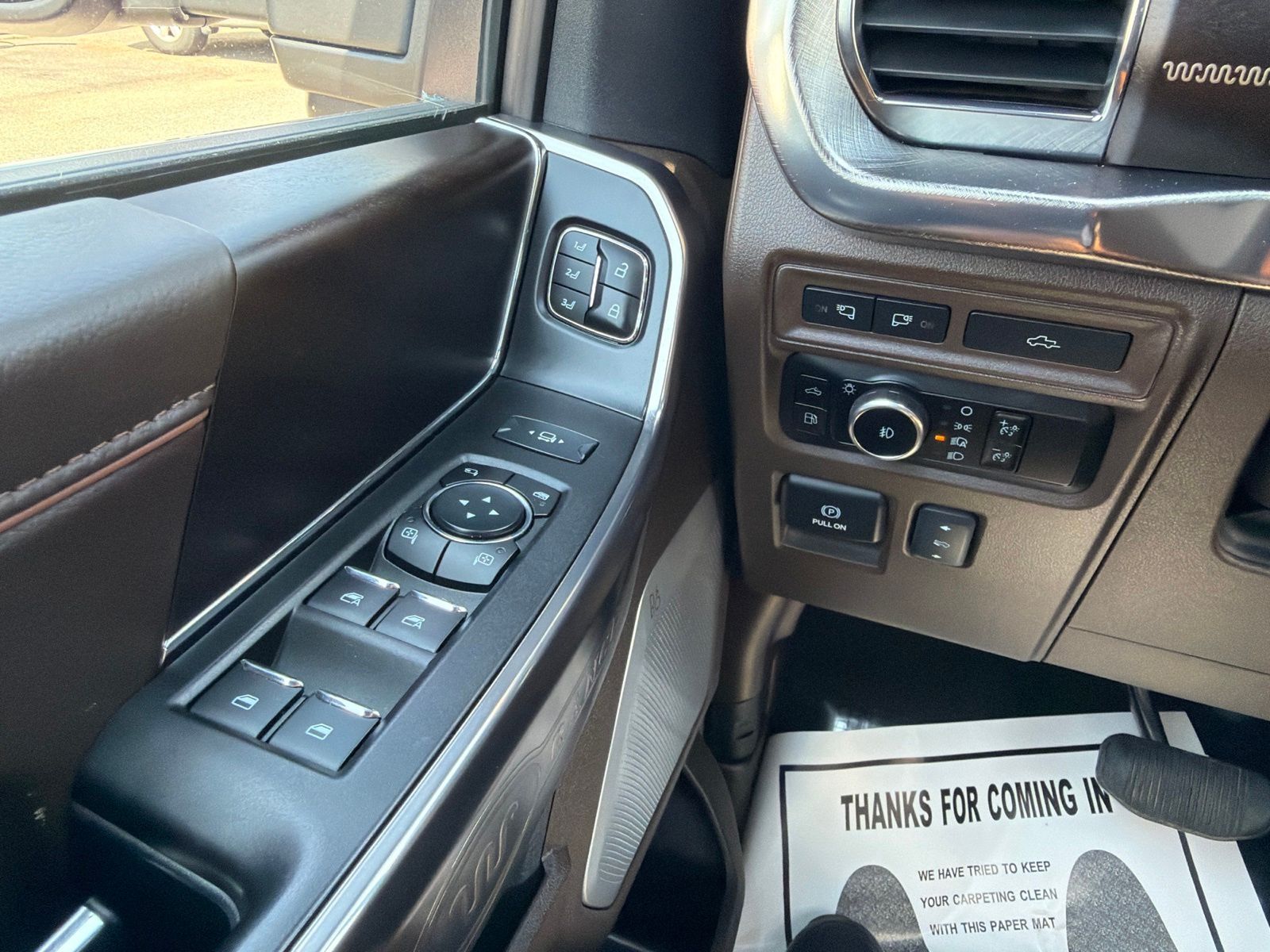 Used 2023 Red Ford King Ranch image 25