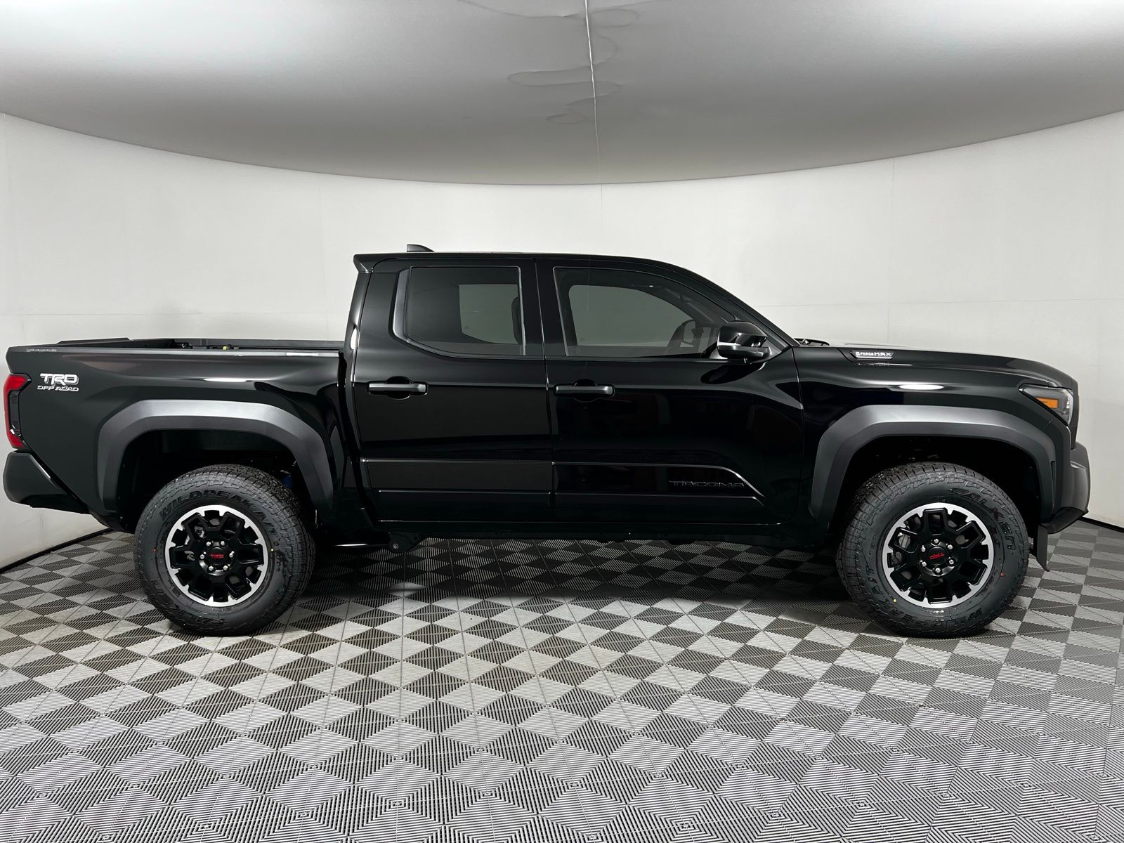 2025 Toyota Tacoma Trail Special Edition 4