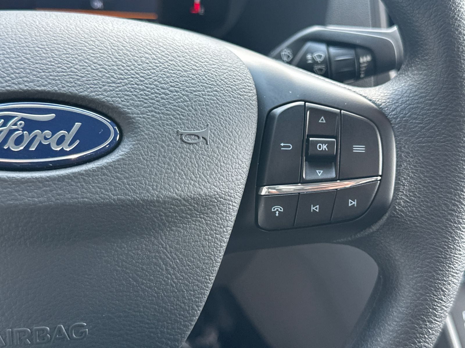 New 2026 Oxford White Ford Cargo Van image 25