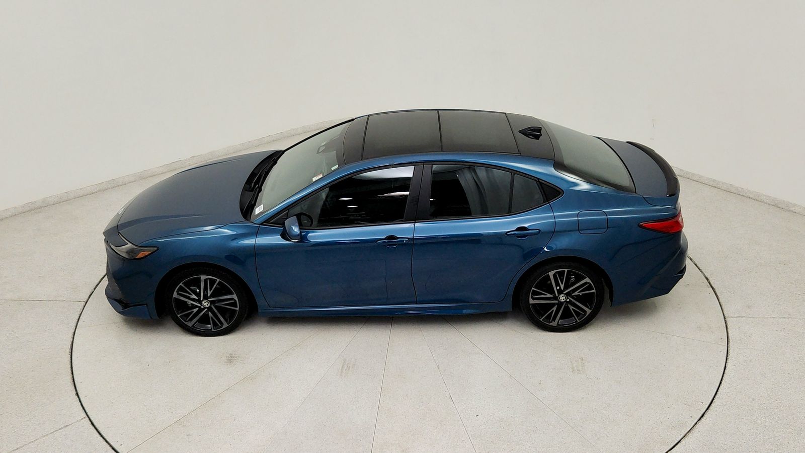 Used 2025  Toyota XSE image 17