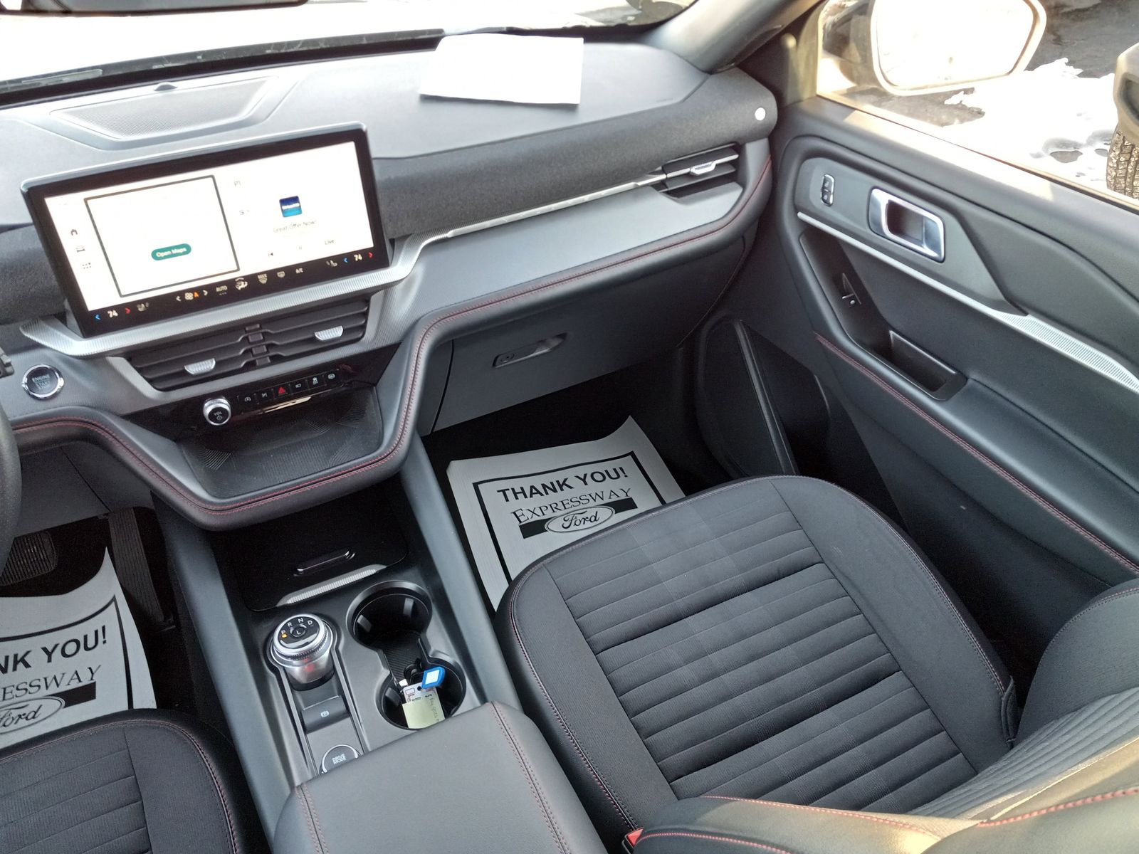 2025 Ford Explorer image 19