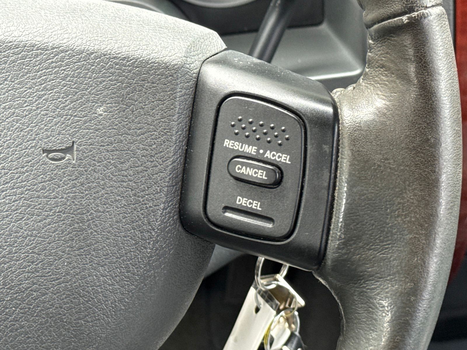 Used 2005 Blue Dodge SLT image 23