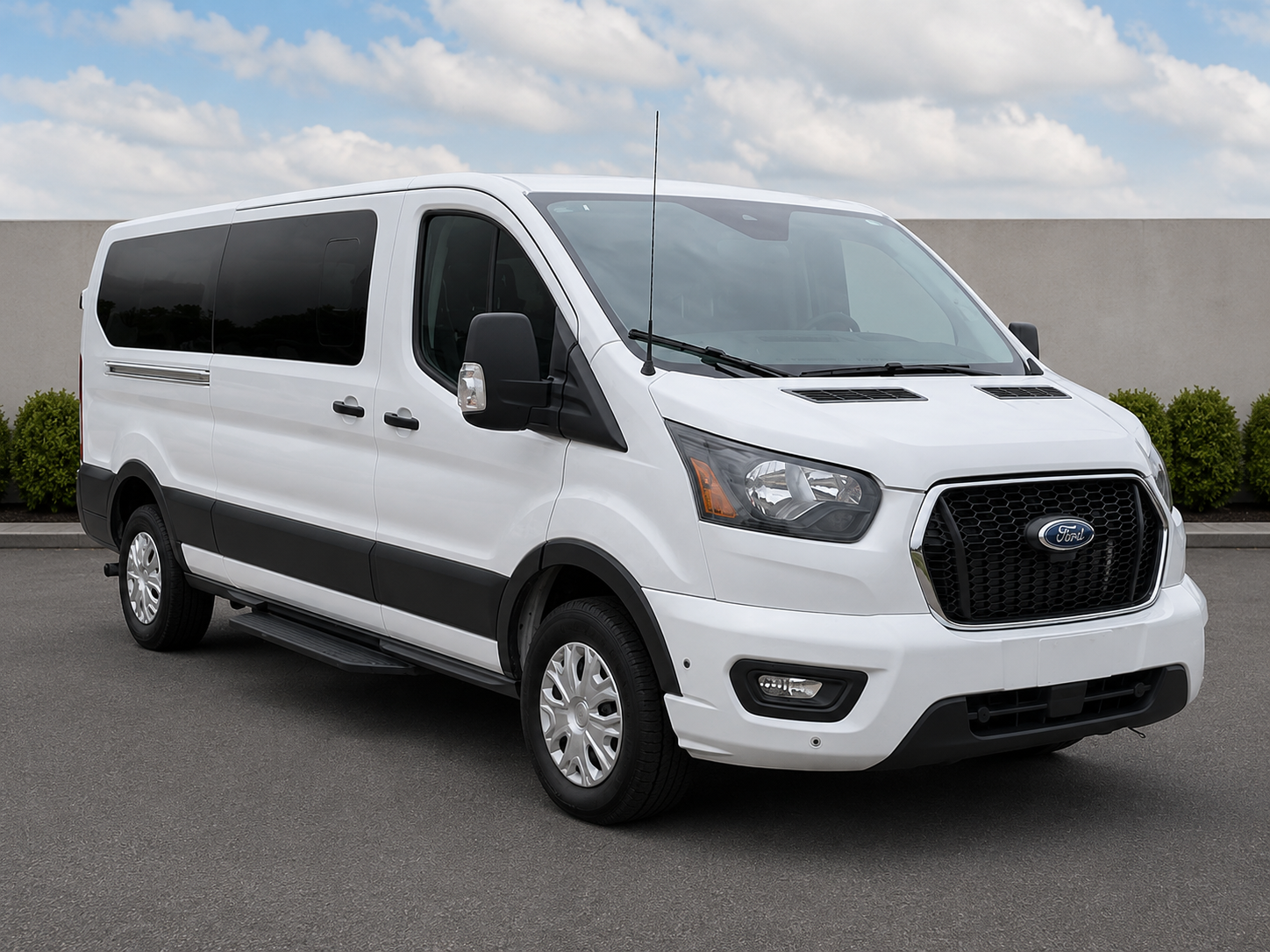 2025 Ford Transit Passenger 350 XLT Low Roof LB RWD