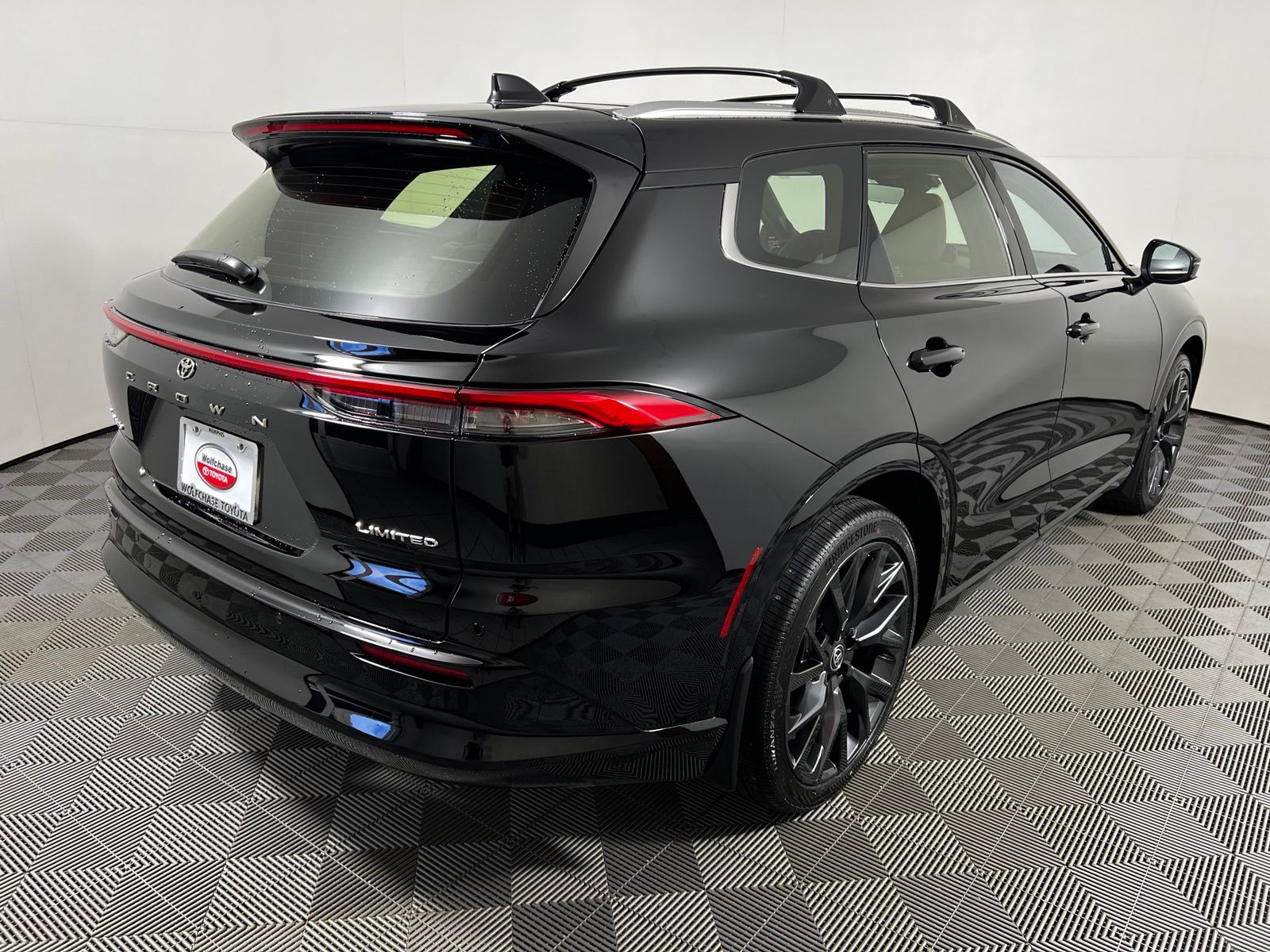 Thumbnail: 2026 Toyota Crown Signia - 5
