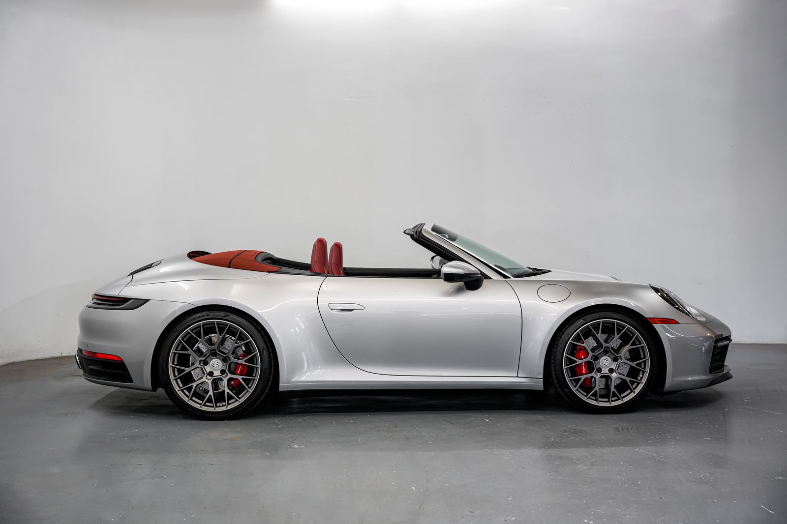 2021 Porsche 911 Carrera 4S — photo 1