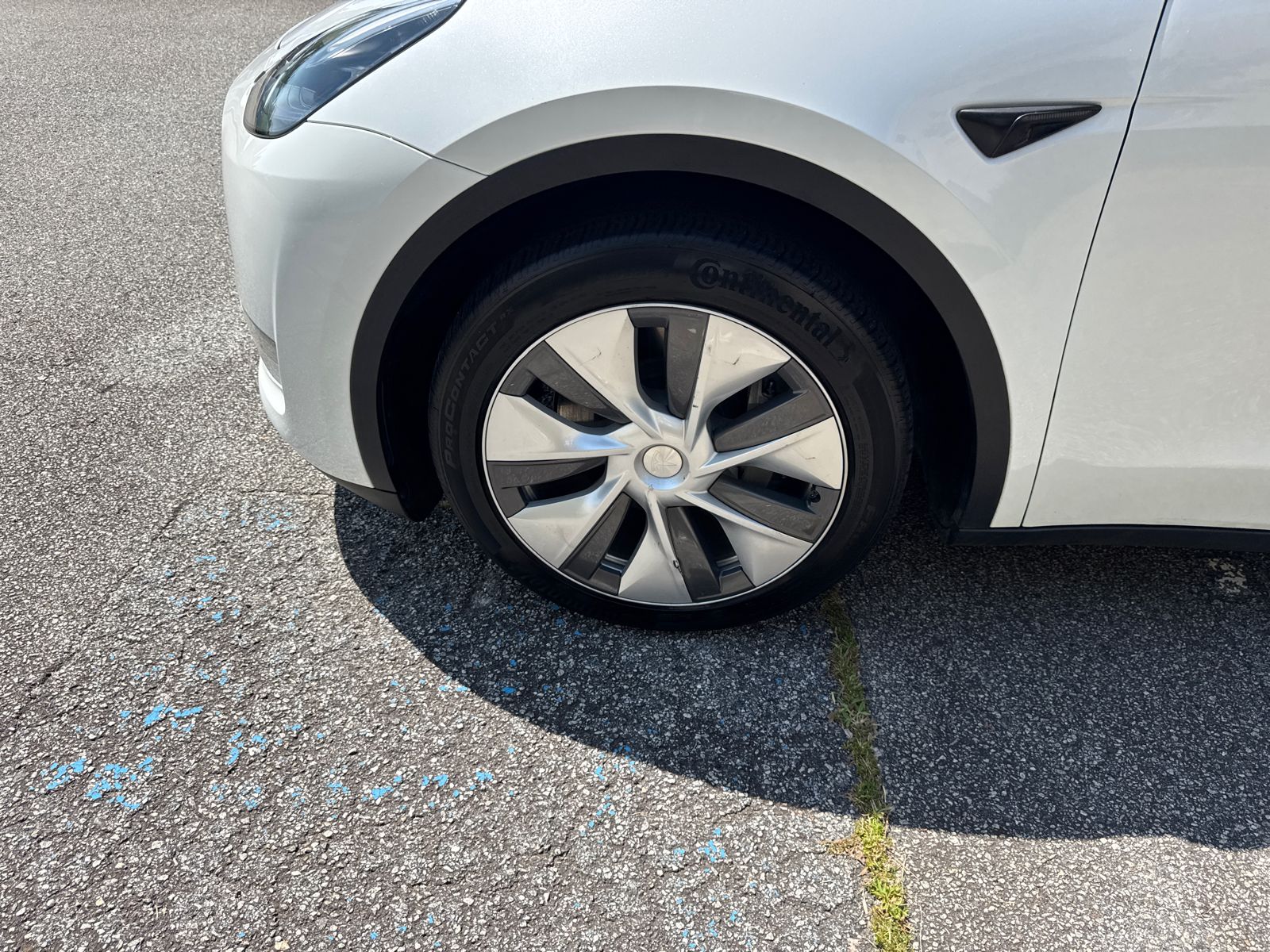 Used 2023 White Tesla Long Range image 11