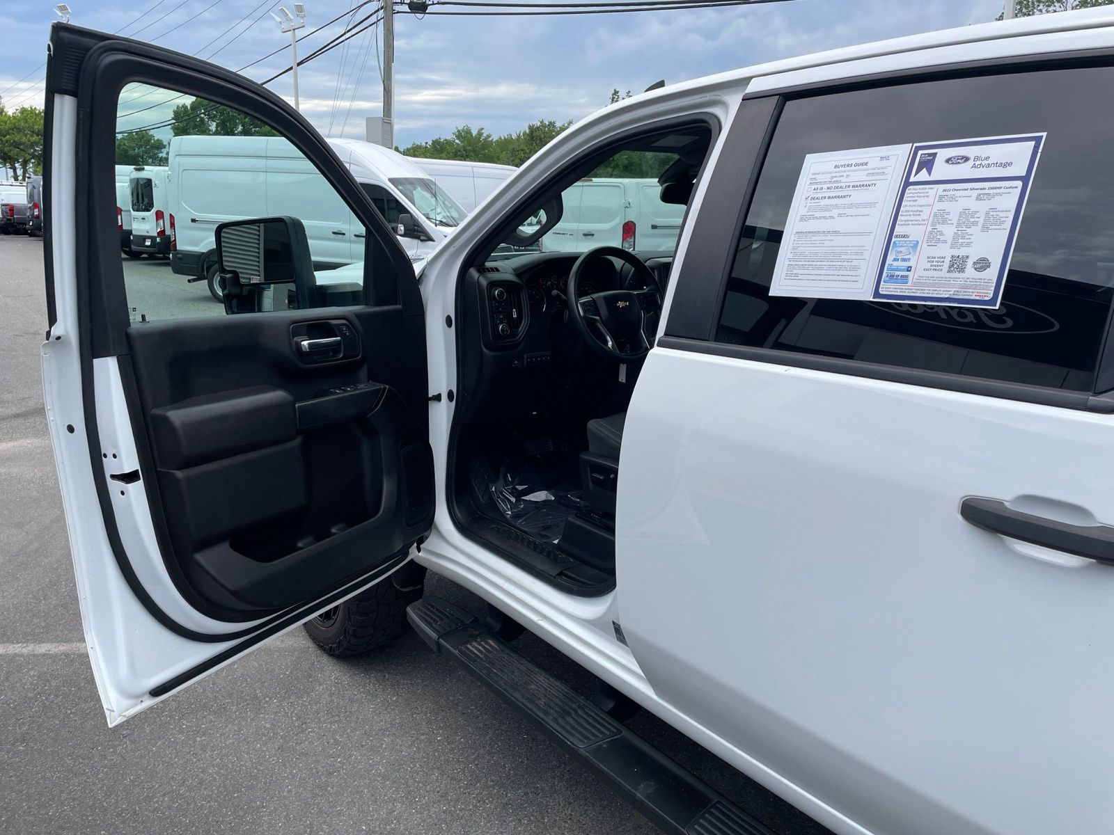 Used 2022 Summit White Chevrolet Custom image 21