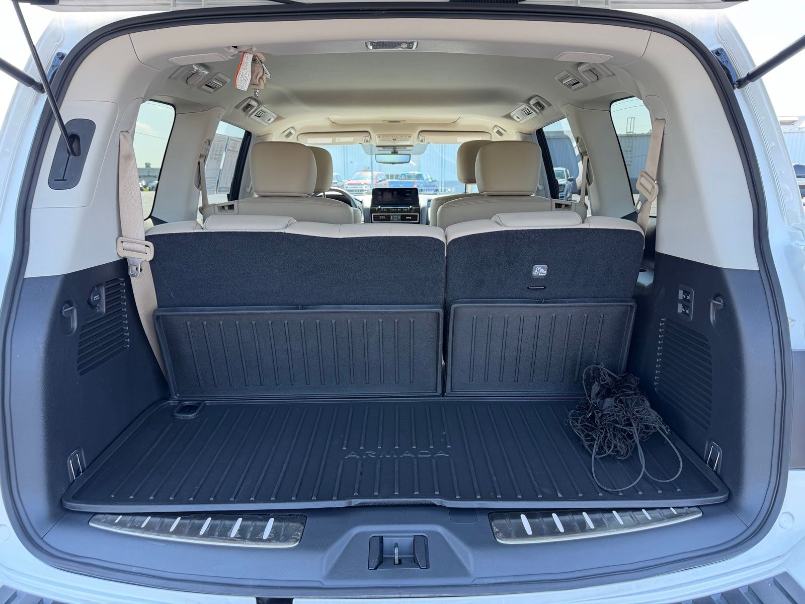 2024 Nissan Armada image 11