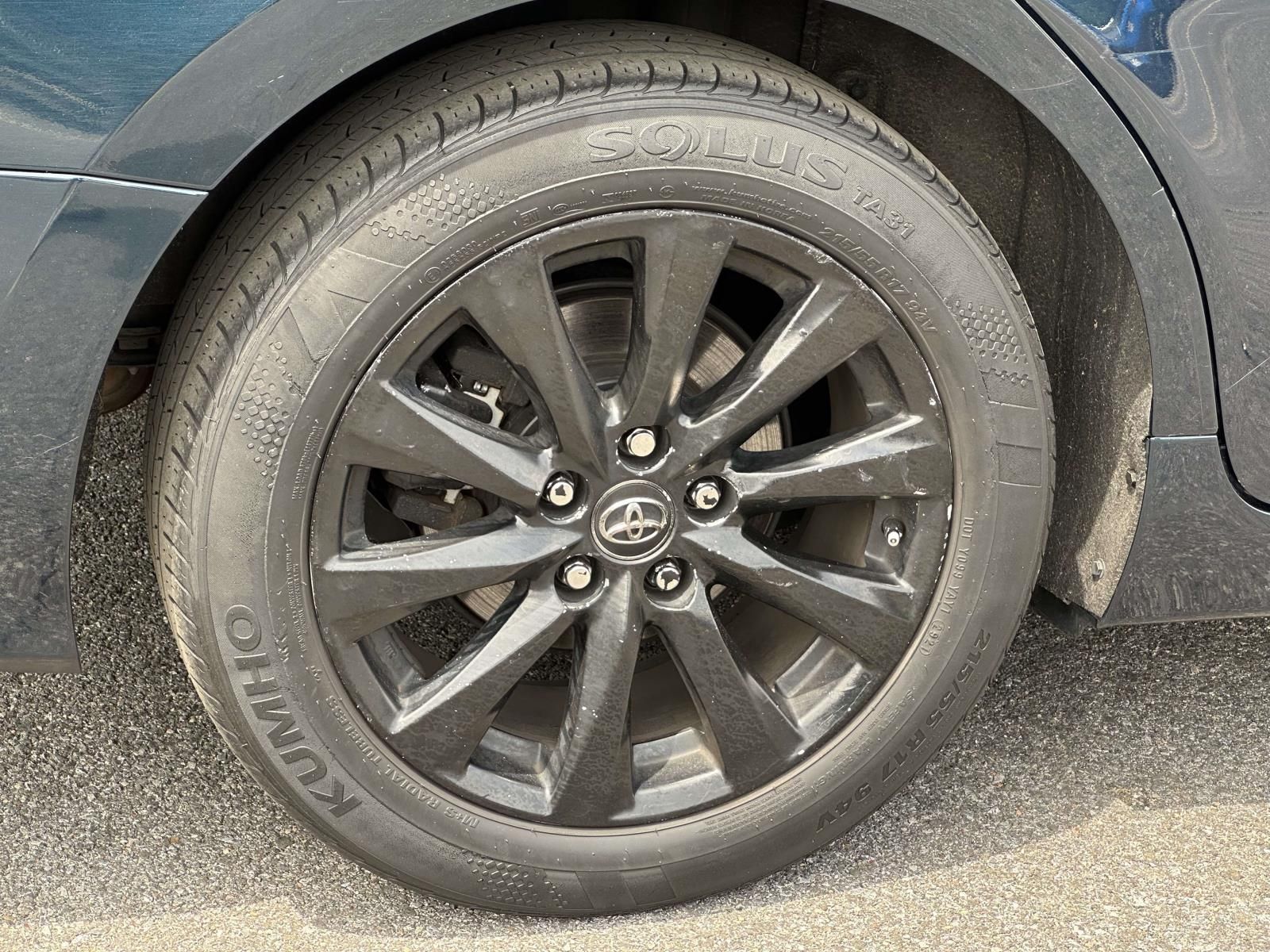 Used 2019 Blue Toyota LE image 25