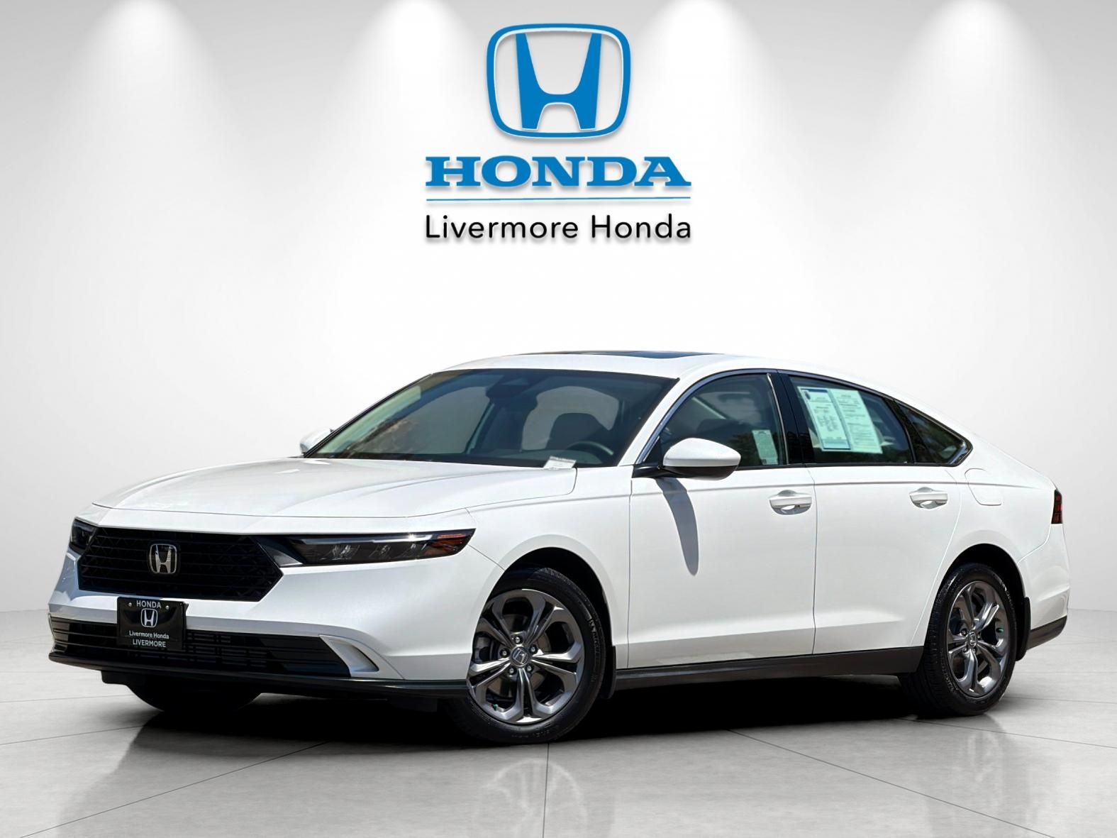 2024 Honda Accord EX — full photo 2 of 27