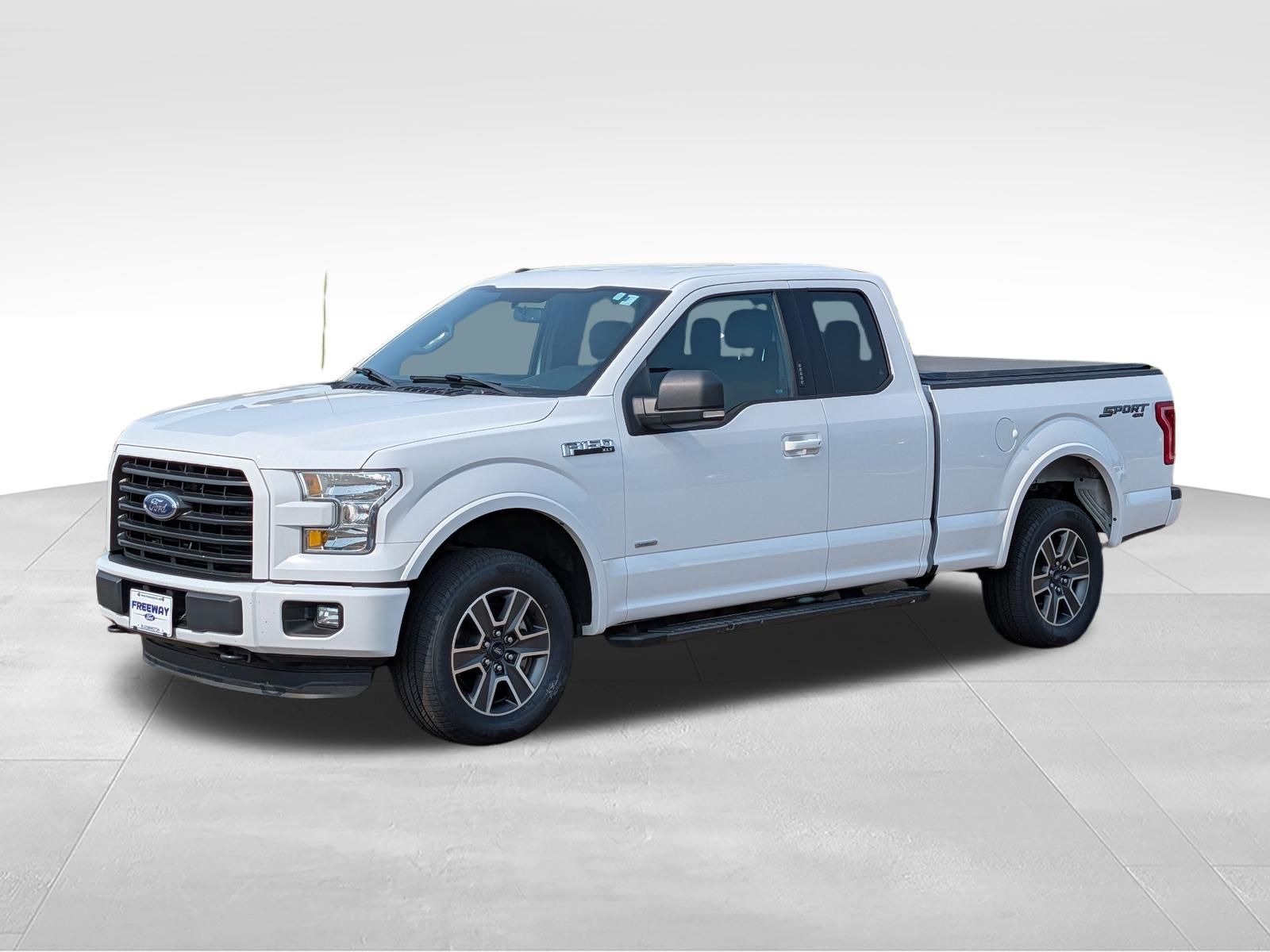 Oxford White 2016 Ford F-150 Pickup Truck Four-Wheel Drive 6-Speed Automatic