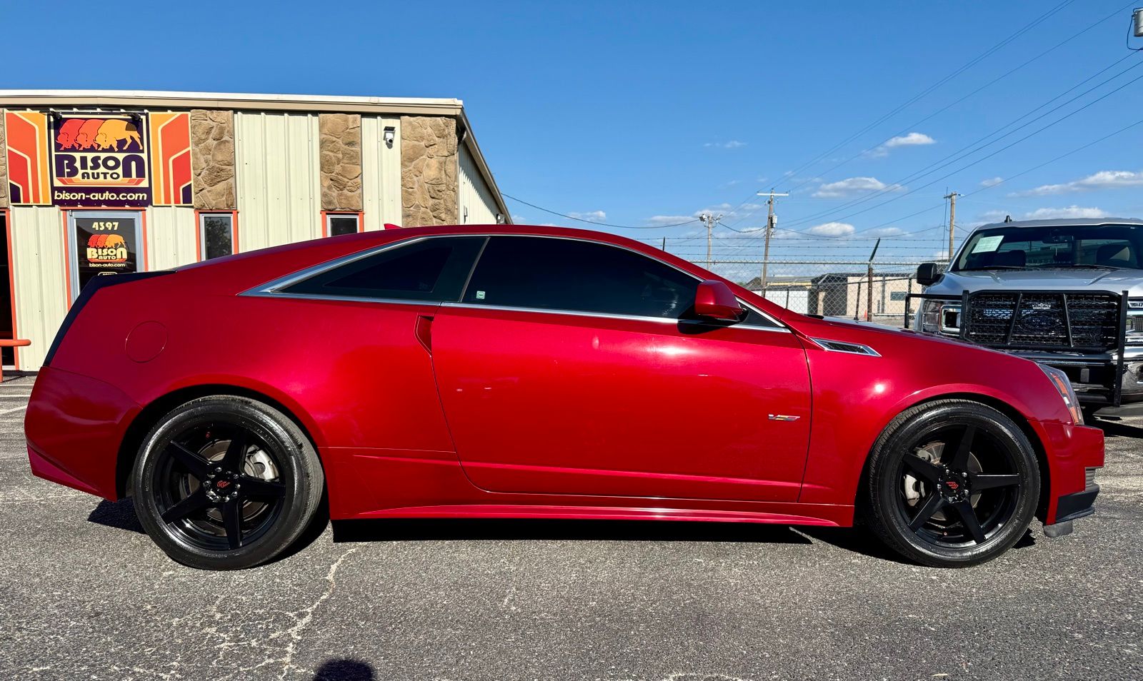 View vehicle photo 2