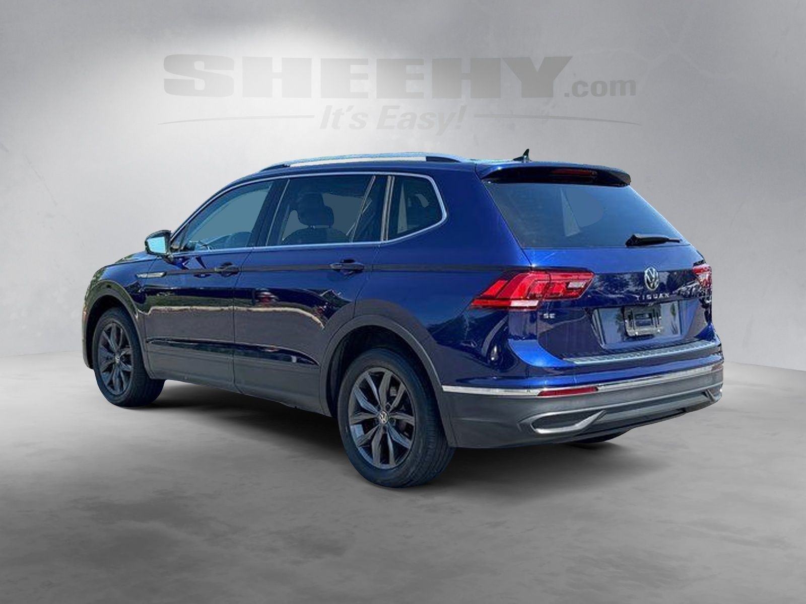 Used 2023 Blue Volkswagen 2.0T SE image 12