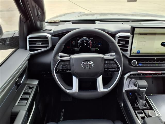2025 Toyota Tundra Hybrid Platinum - 11