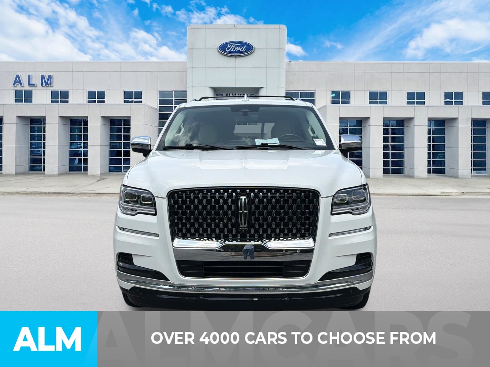Used 2023 White Lincoln Black Label image 2