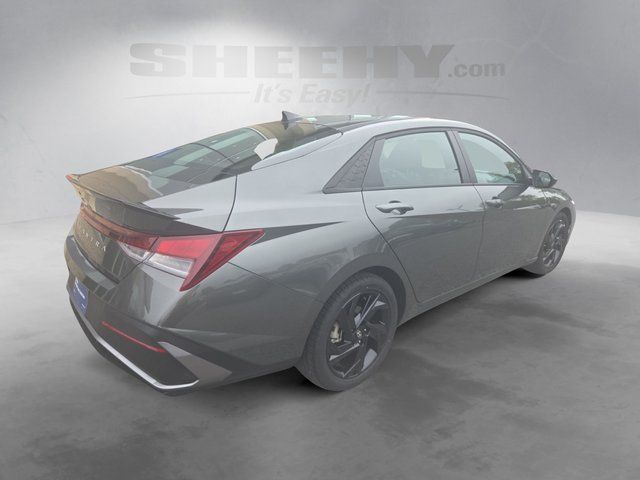 Used 2026 Gray Hyundai SEL Sport image 11