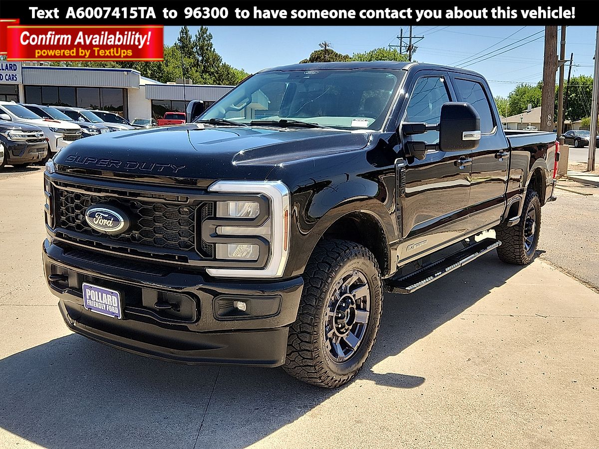 Agate Black Metallic 2024 Ford F-250 Super Duty Lariat Crew Cab 4WD Pickup Truck Four-Wheel Drive Automatic