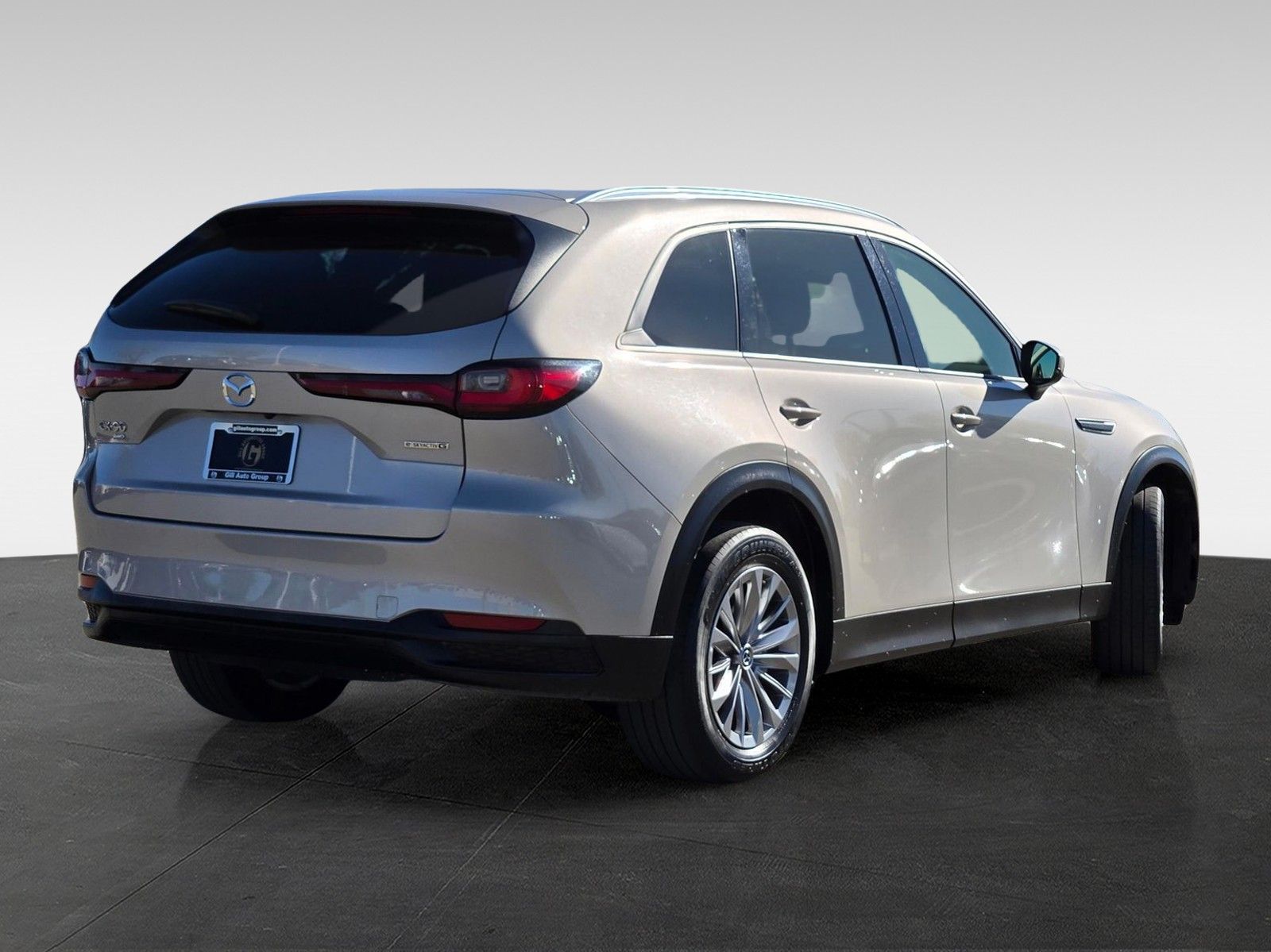 View vehicle photo 4