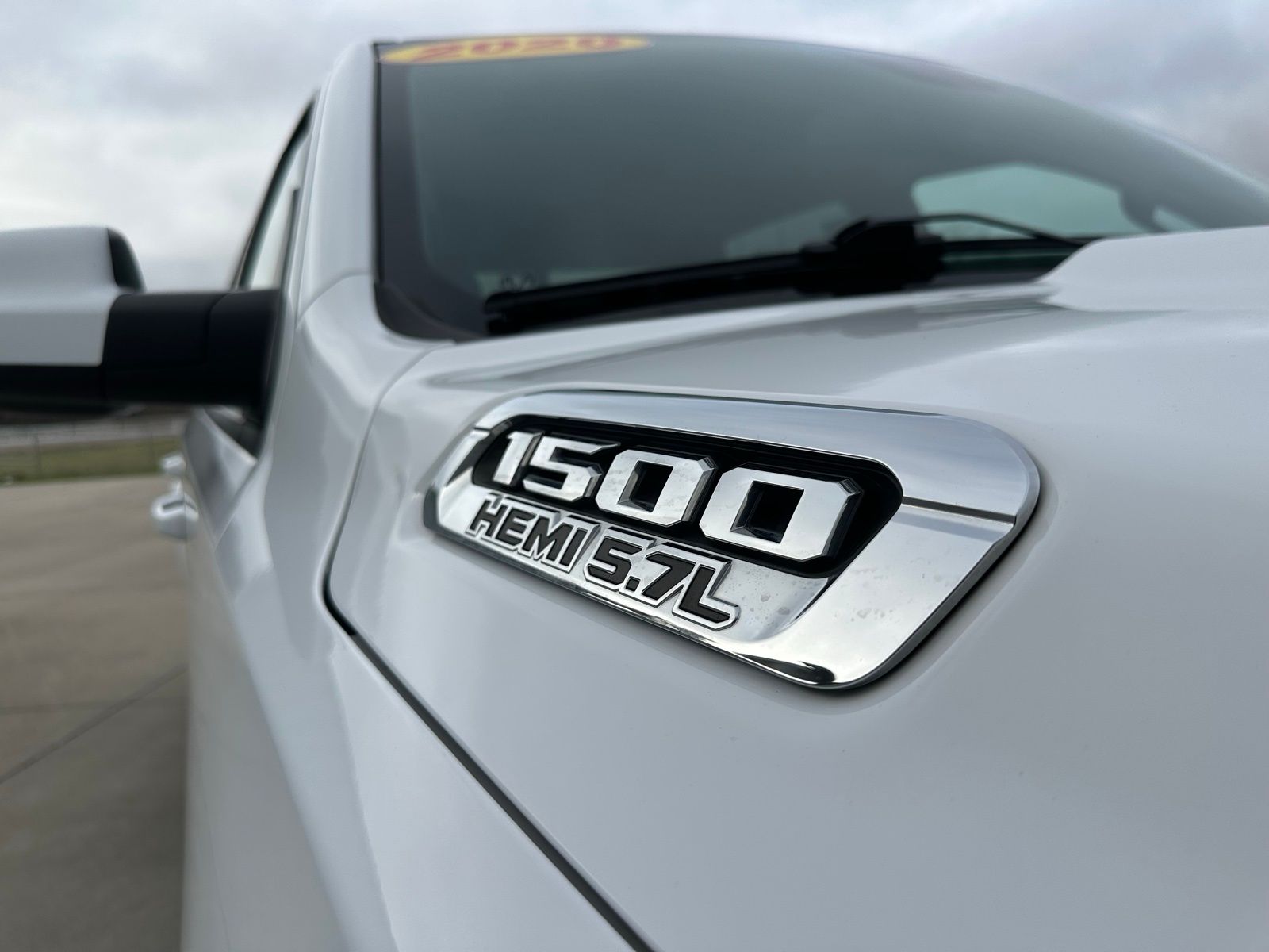 View vehicle photo 6