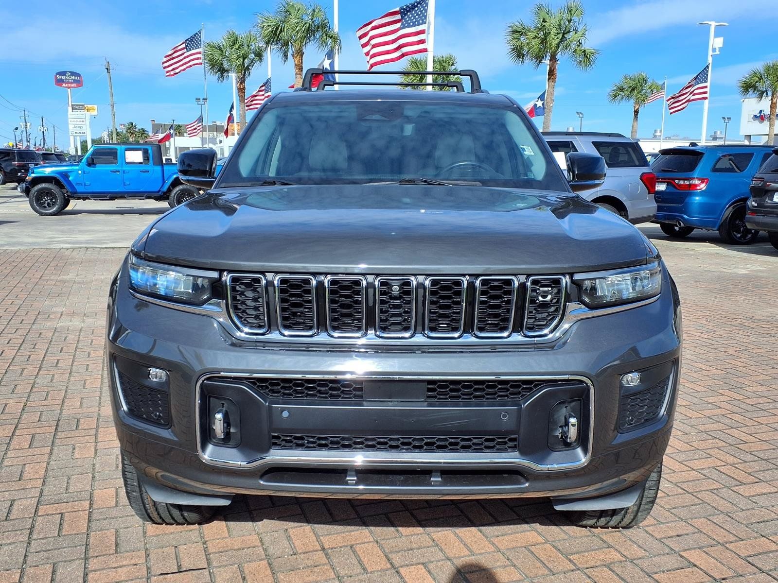 2022 Jeep Grand Cherokee L Overland - 1