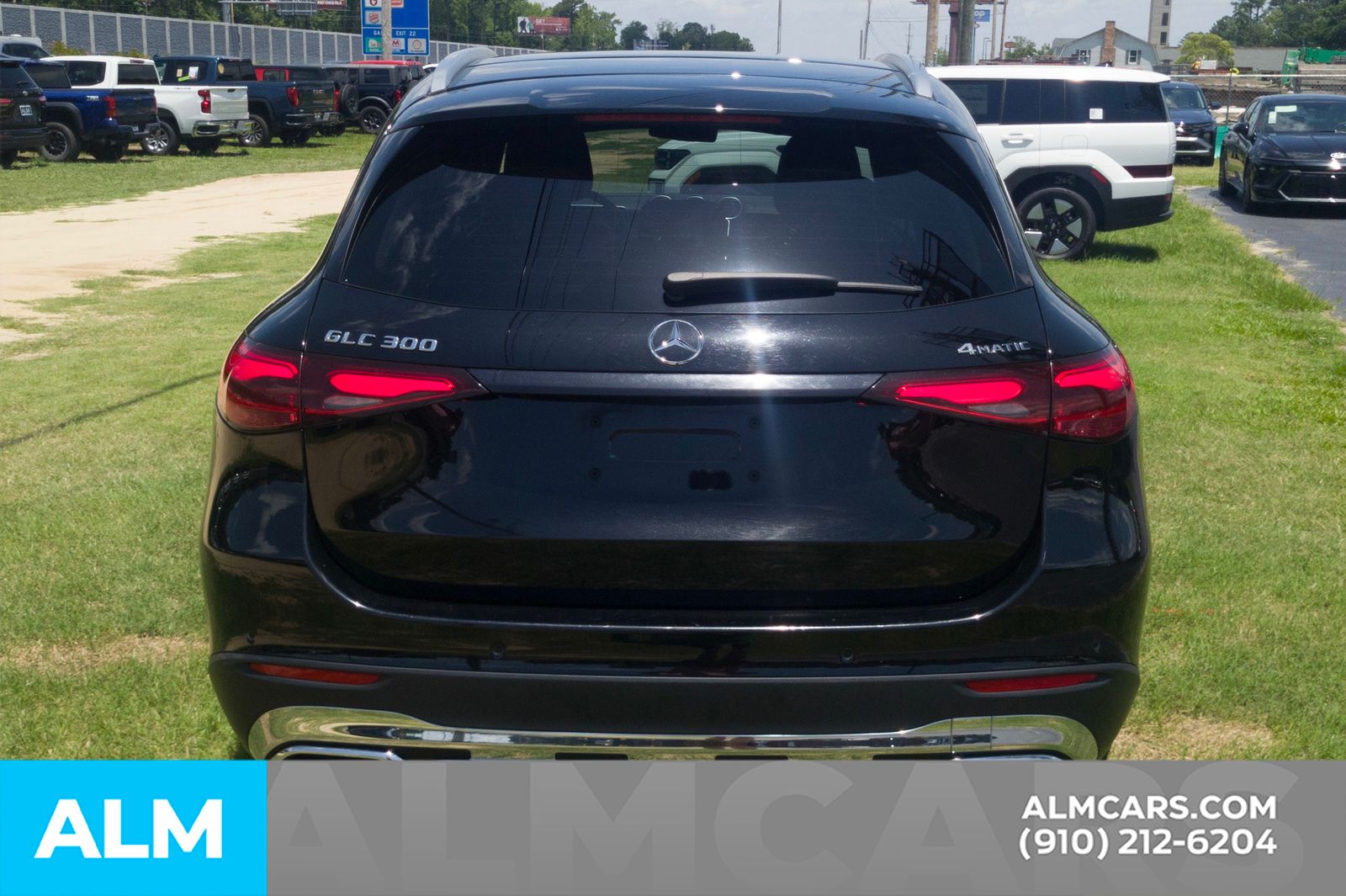 Used 2024 Black Mercedes-Benz GLC 300 image 7