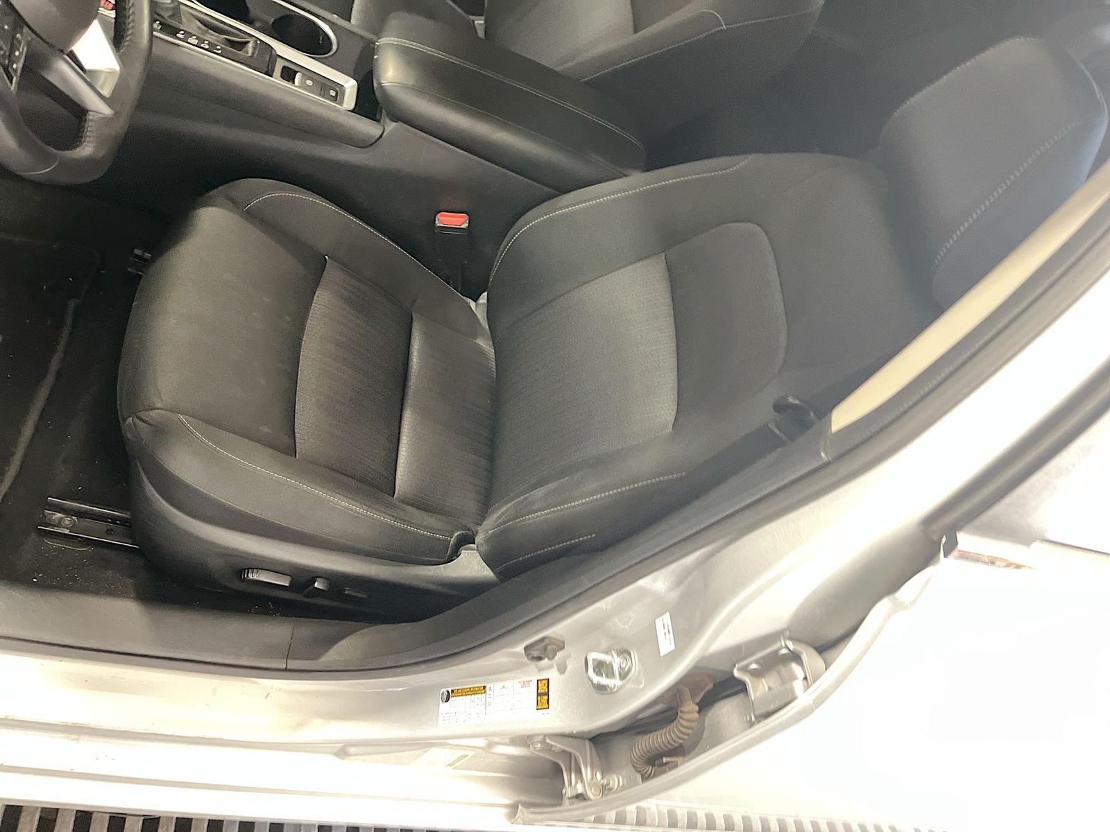 Used 2021 Silver Nissan 2.5 SV image 18