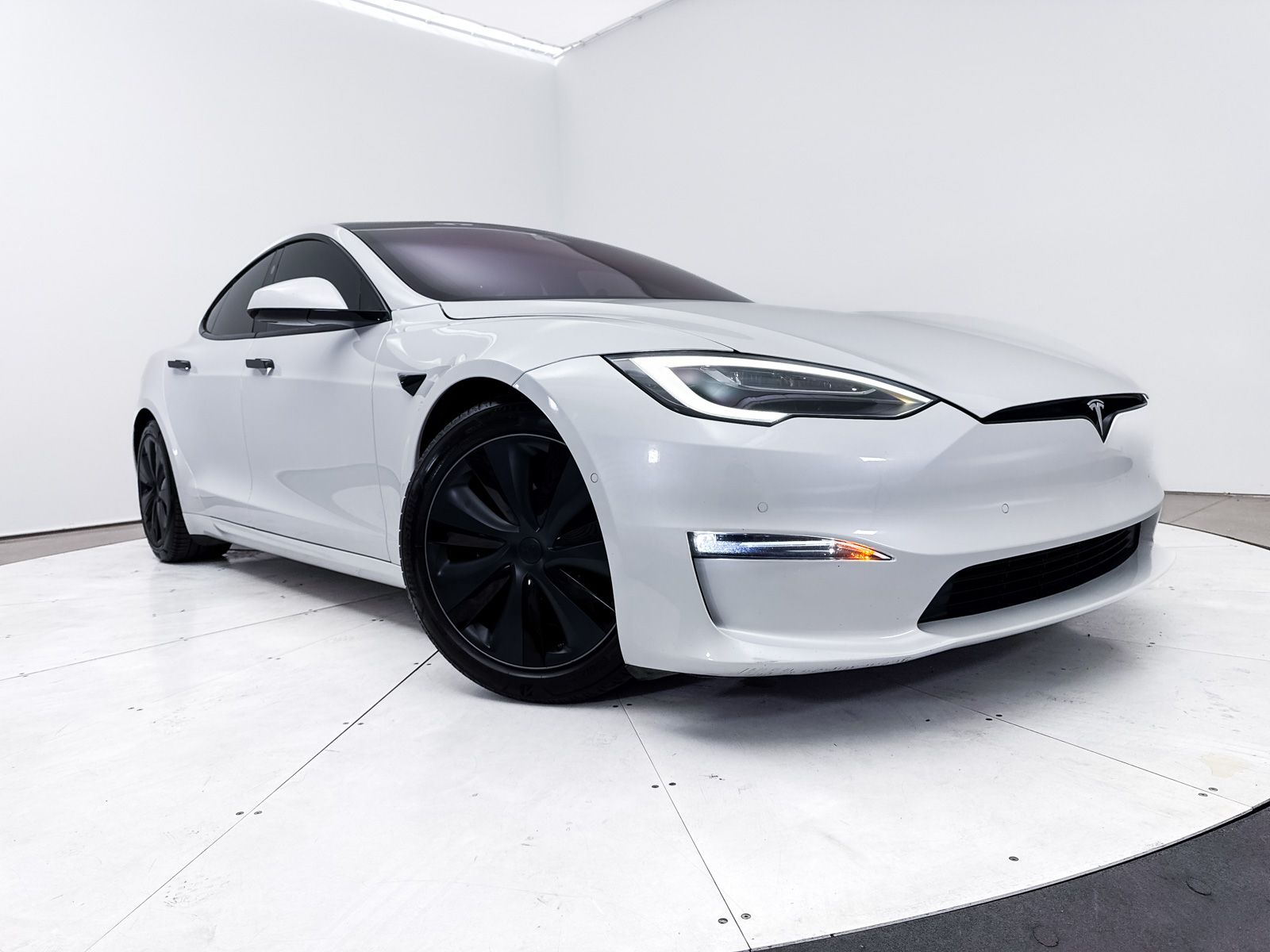 2021 Tesla Model S Plaid