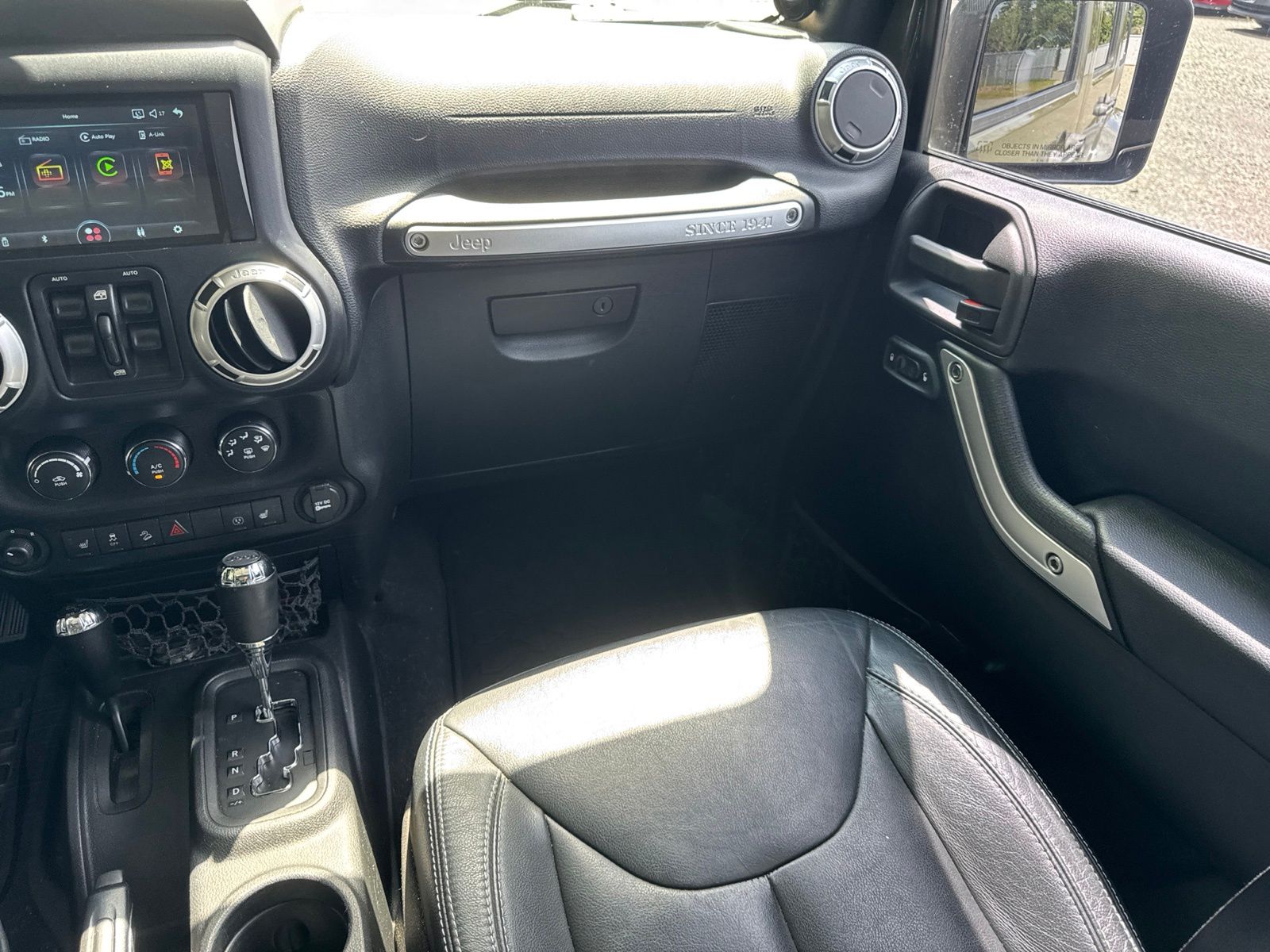 Used 2015 Tank Clearcoat Jeep Unlimited Sahara image 19