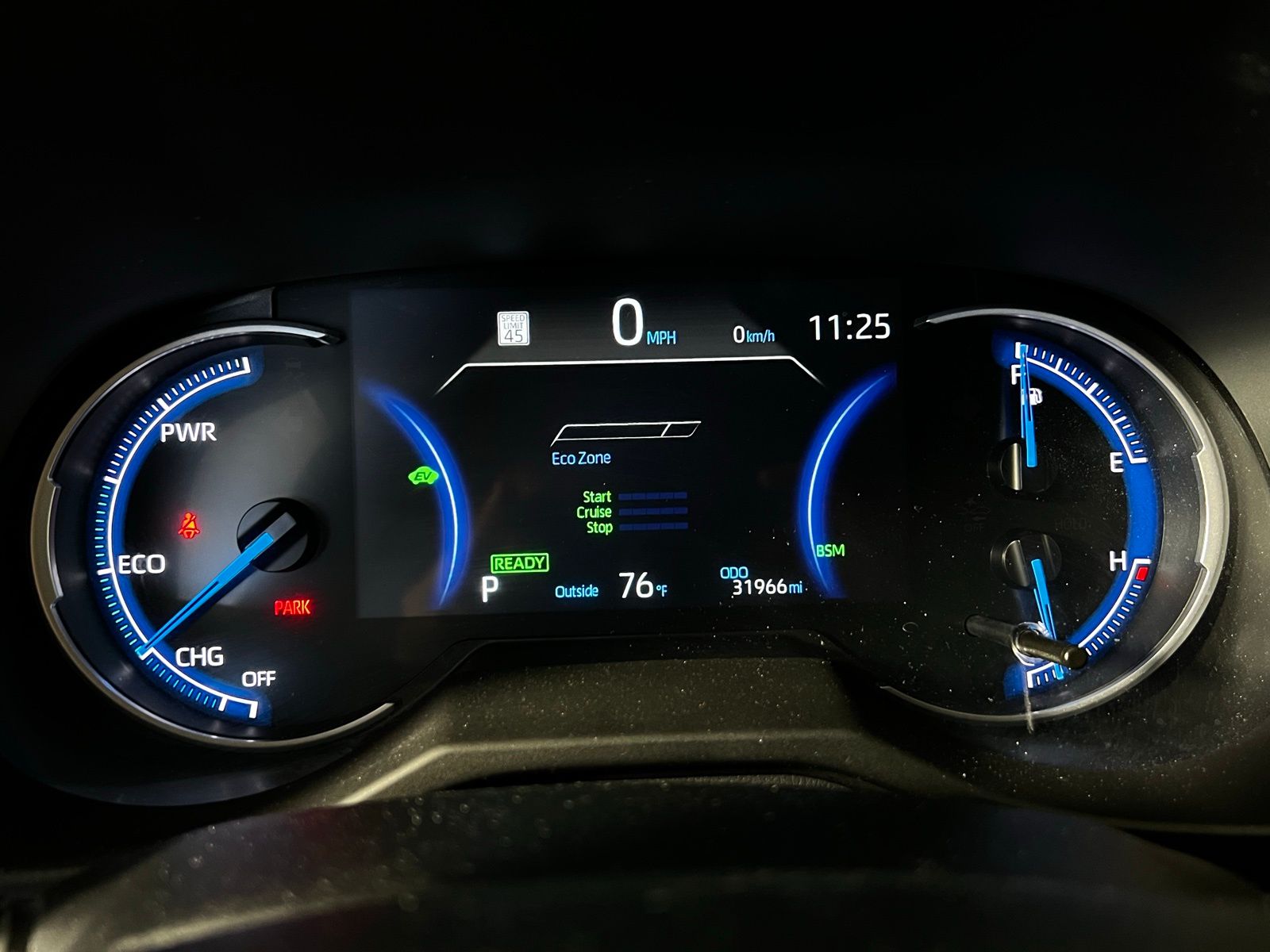 Thumbnail: 2025 Toyota RAV4 - 10