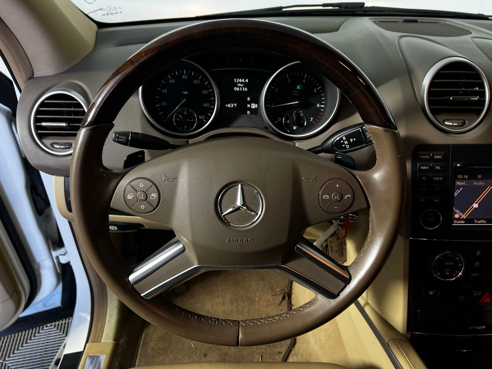 Thumbnail: 2011 Mercedes-Benz M-Class - 8