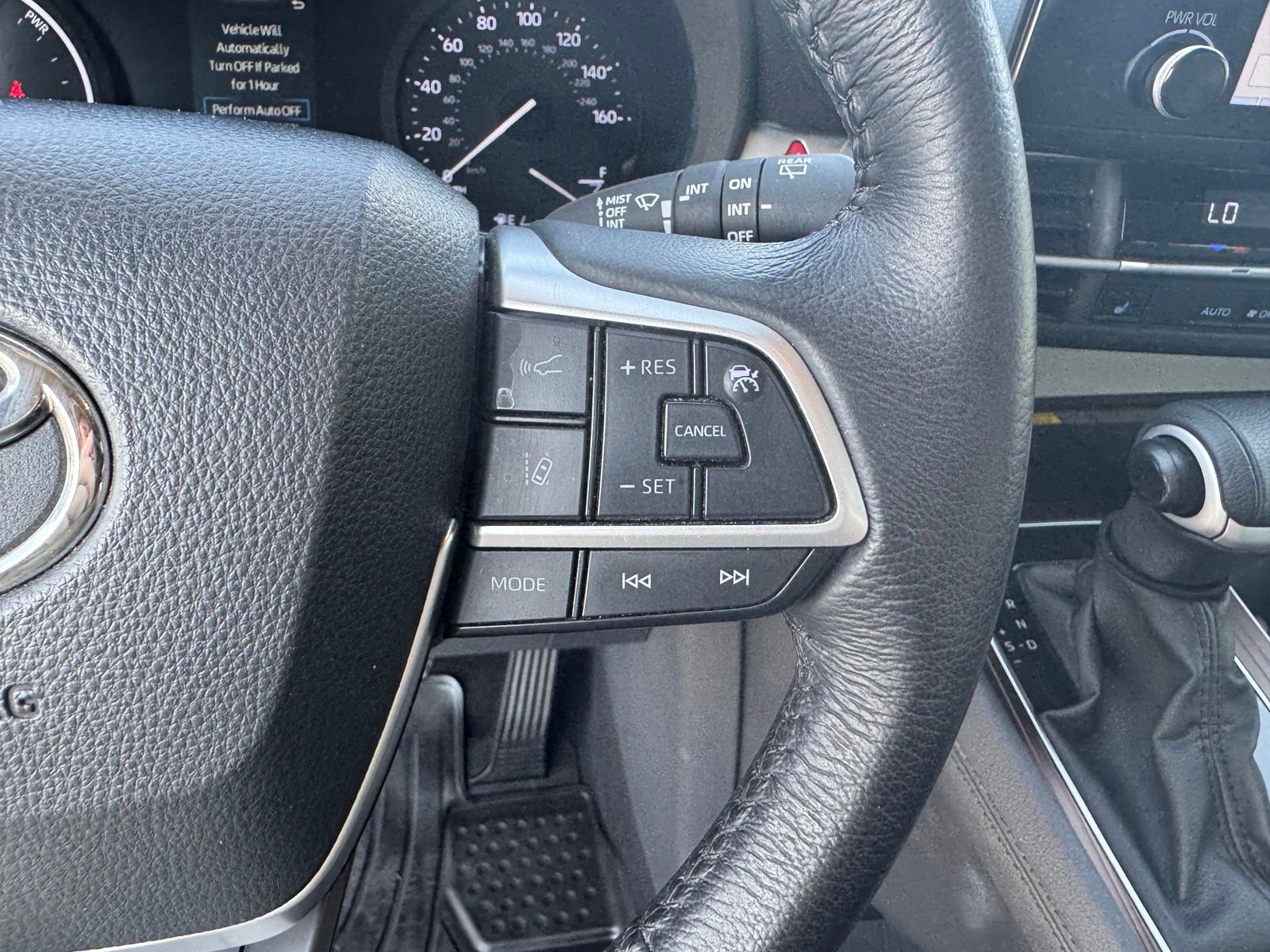 Used 2024 Toyota Sienna Van