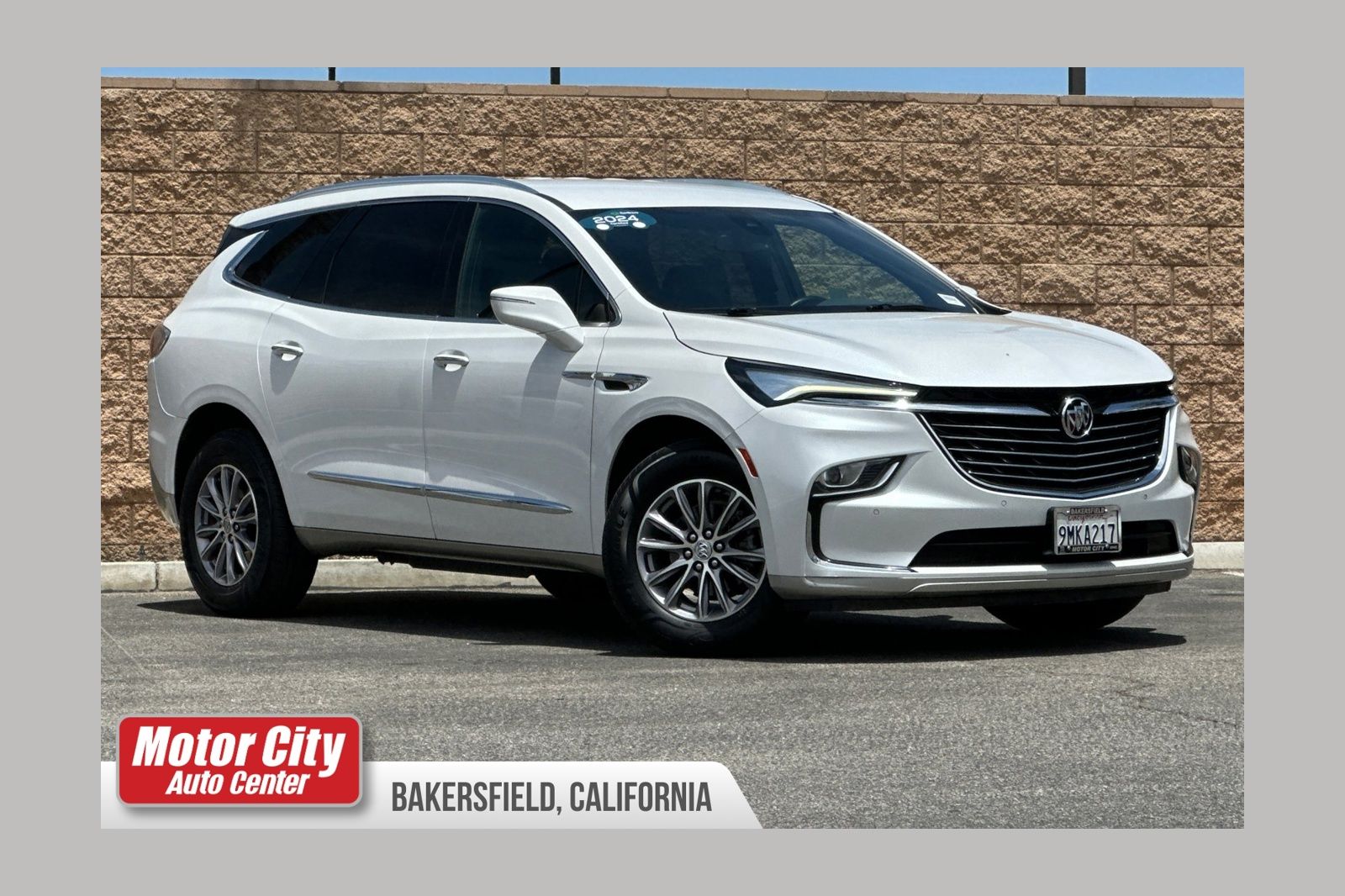 White Frost 2024 Buick Enclave Essence FWD SUV / Crossover Front-Wheel Drive 9-Speed Automatic