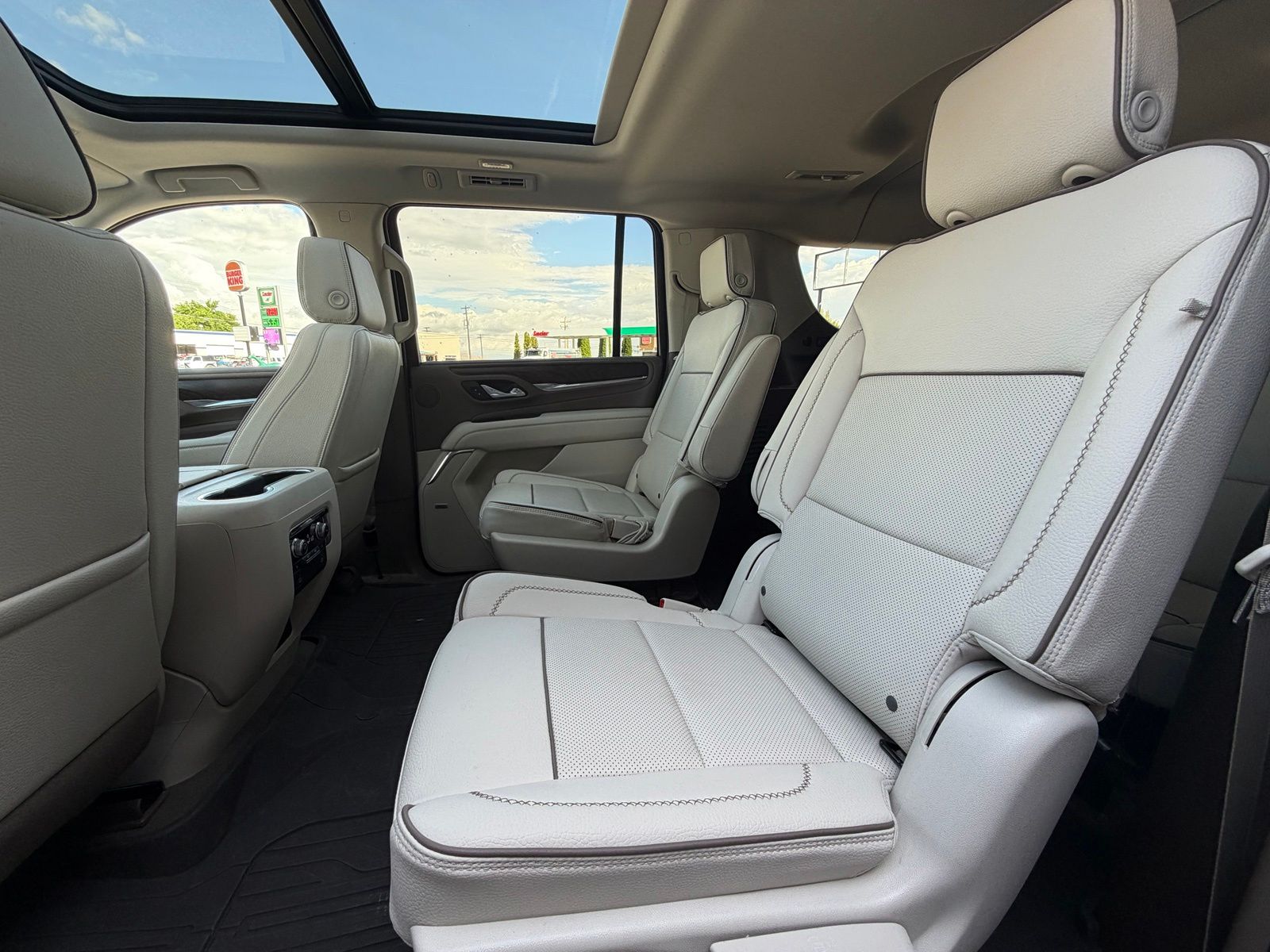 Used 2023 GMC Yukon XL SUV