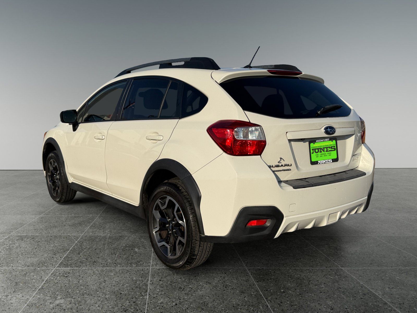View vehicle photo 4